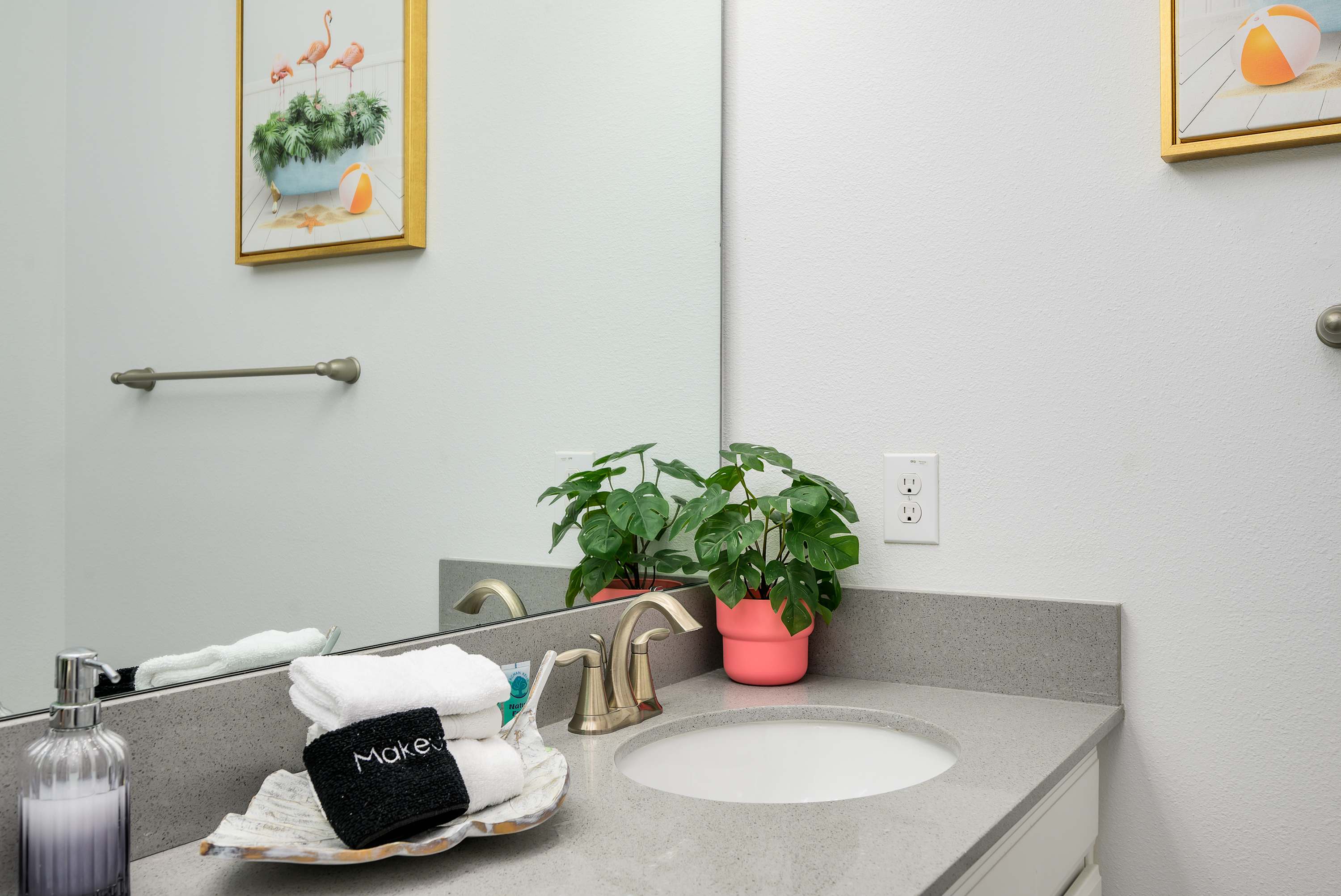 Free waterpark, private heated pool near Disney