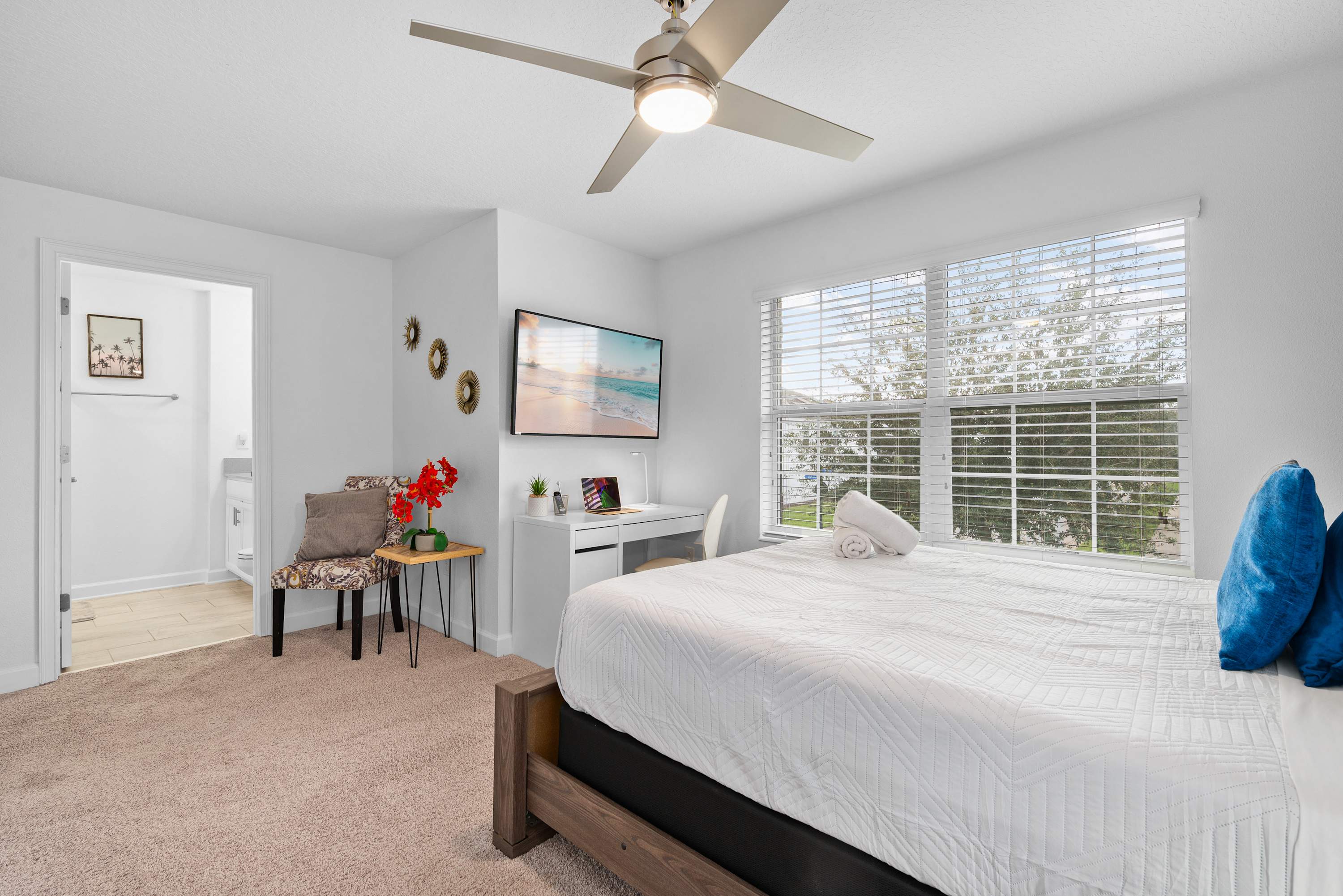 Free waterpark, private heated pool near Disney