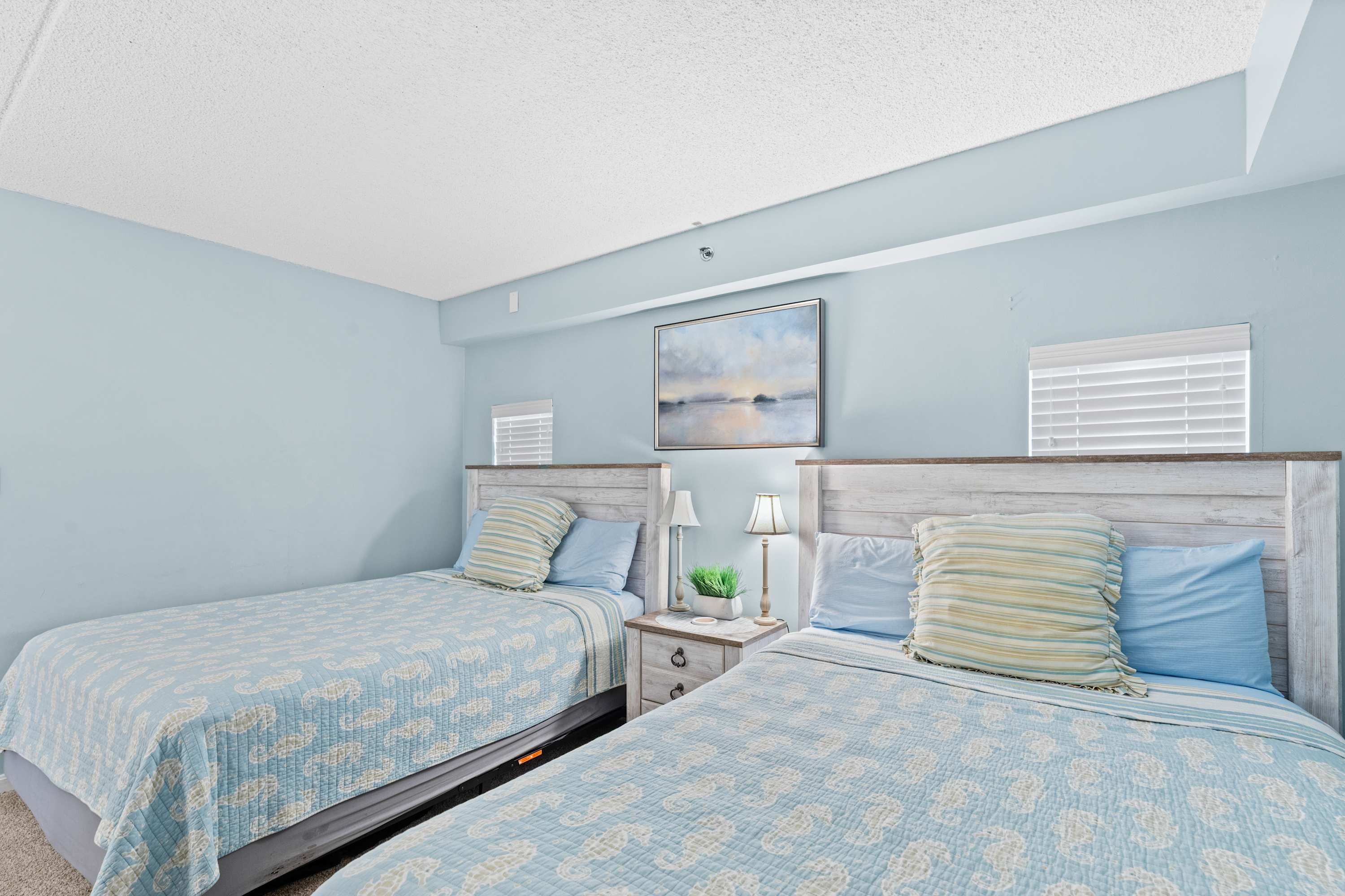 Carousel 2202 | Pools, Ice Rink, Arcade, Gym!