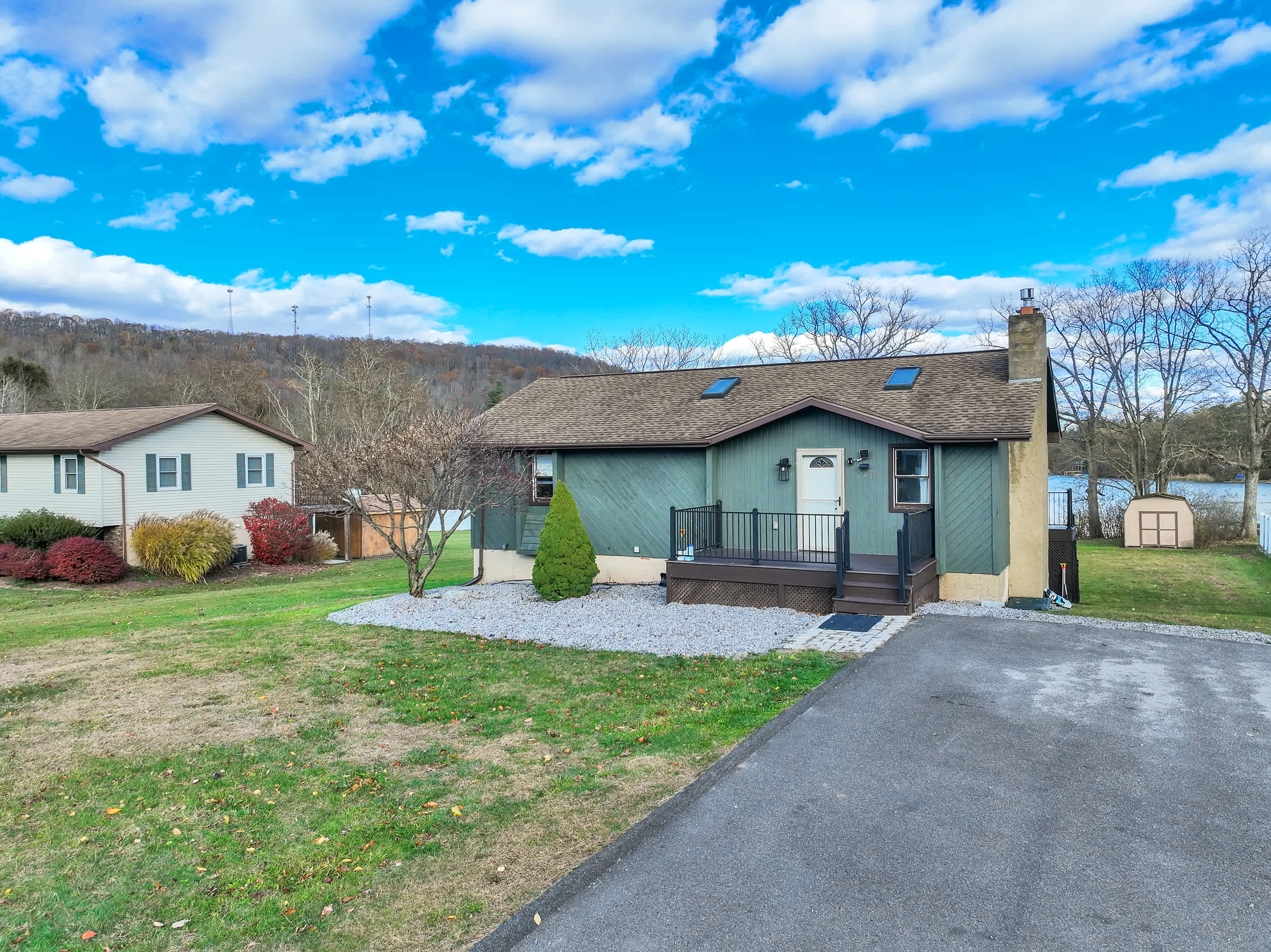 LakeFront Pocono Cabin | Massive Yard & Hot Tub