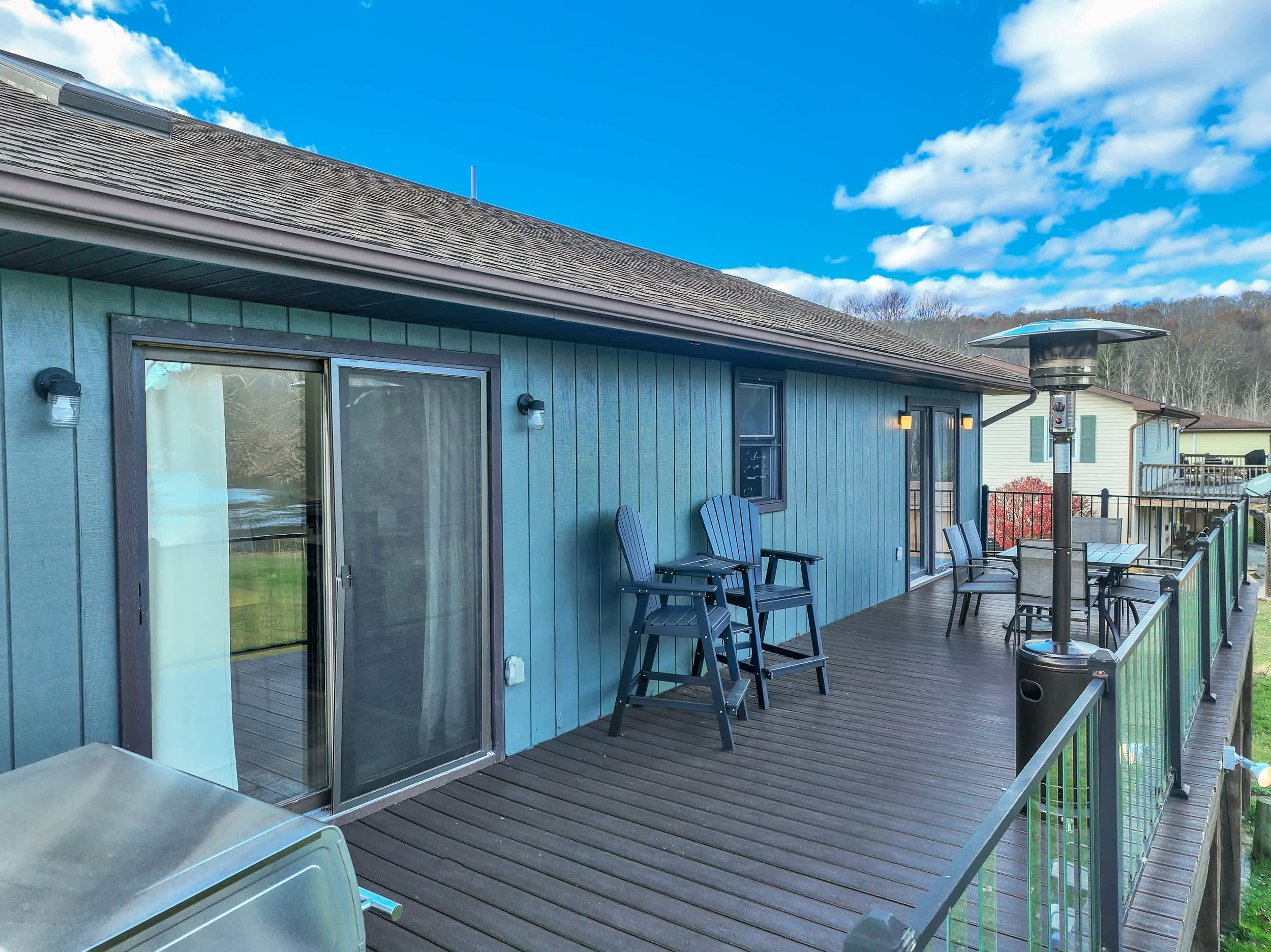 LakeFront Pocono Cabin | Massive Yard & Hot Tub