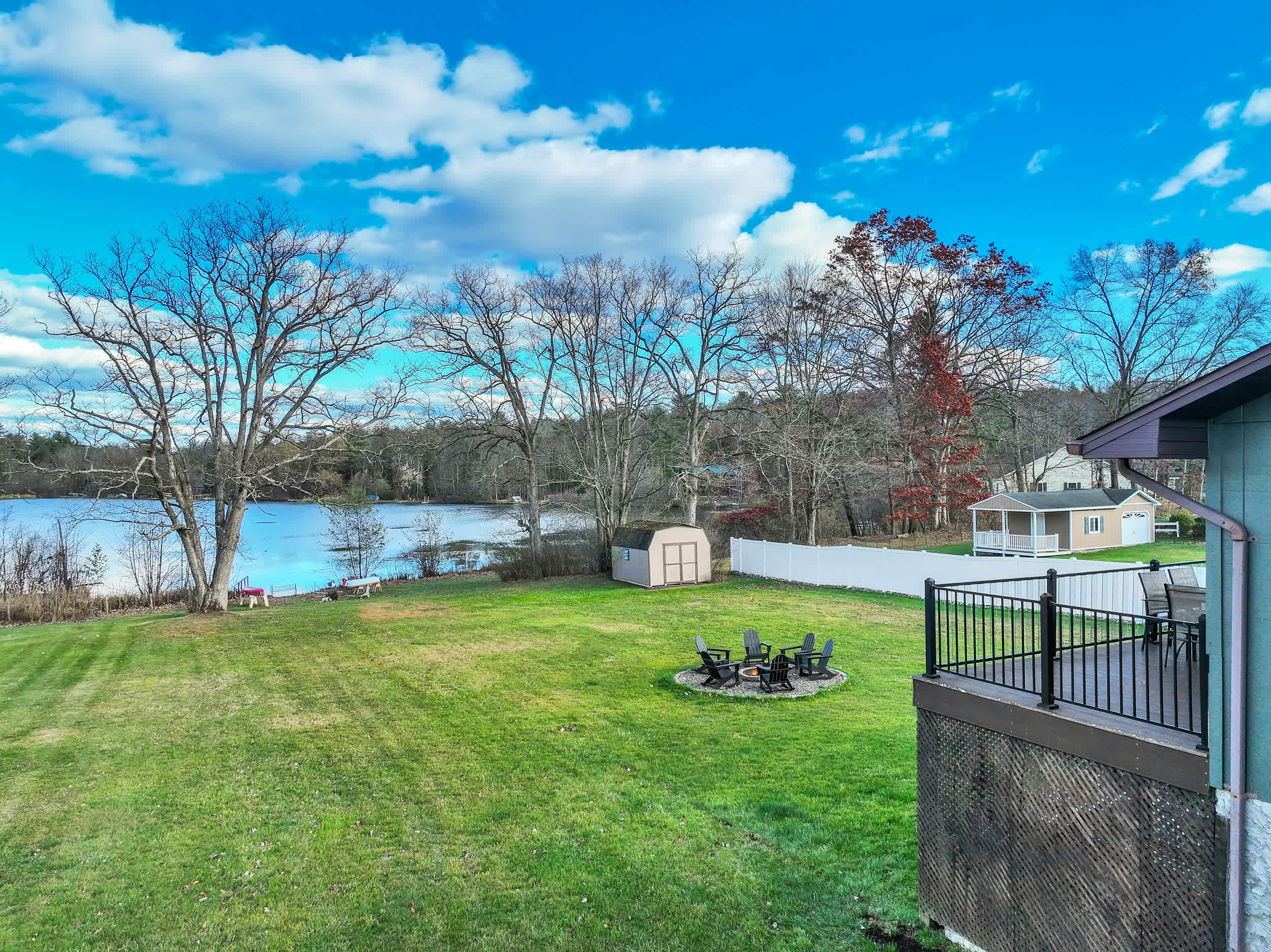 LakeFront Pocono Cabin | Massive Yard & Hot Tub