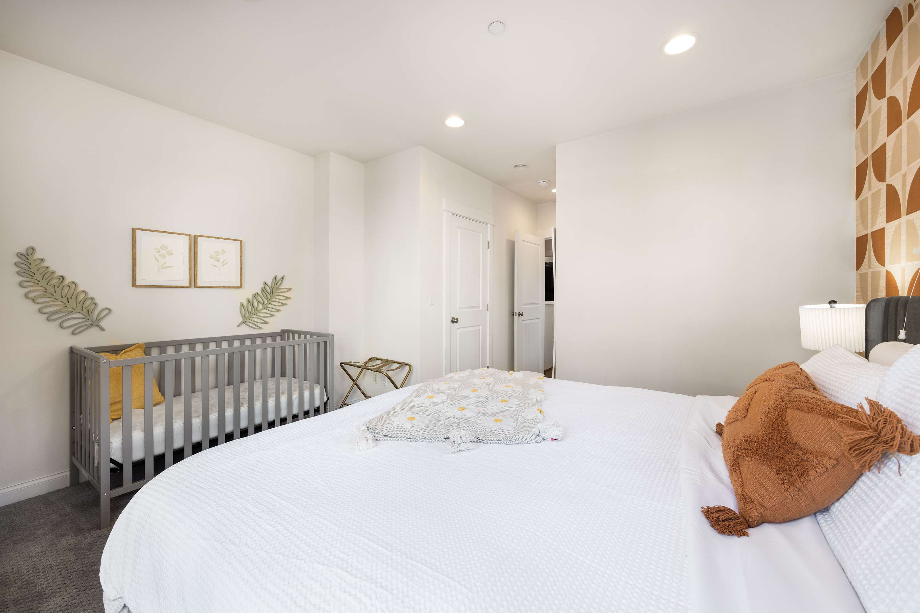 Rare 3BR Modern Urban Escape, Private Garage