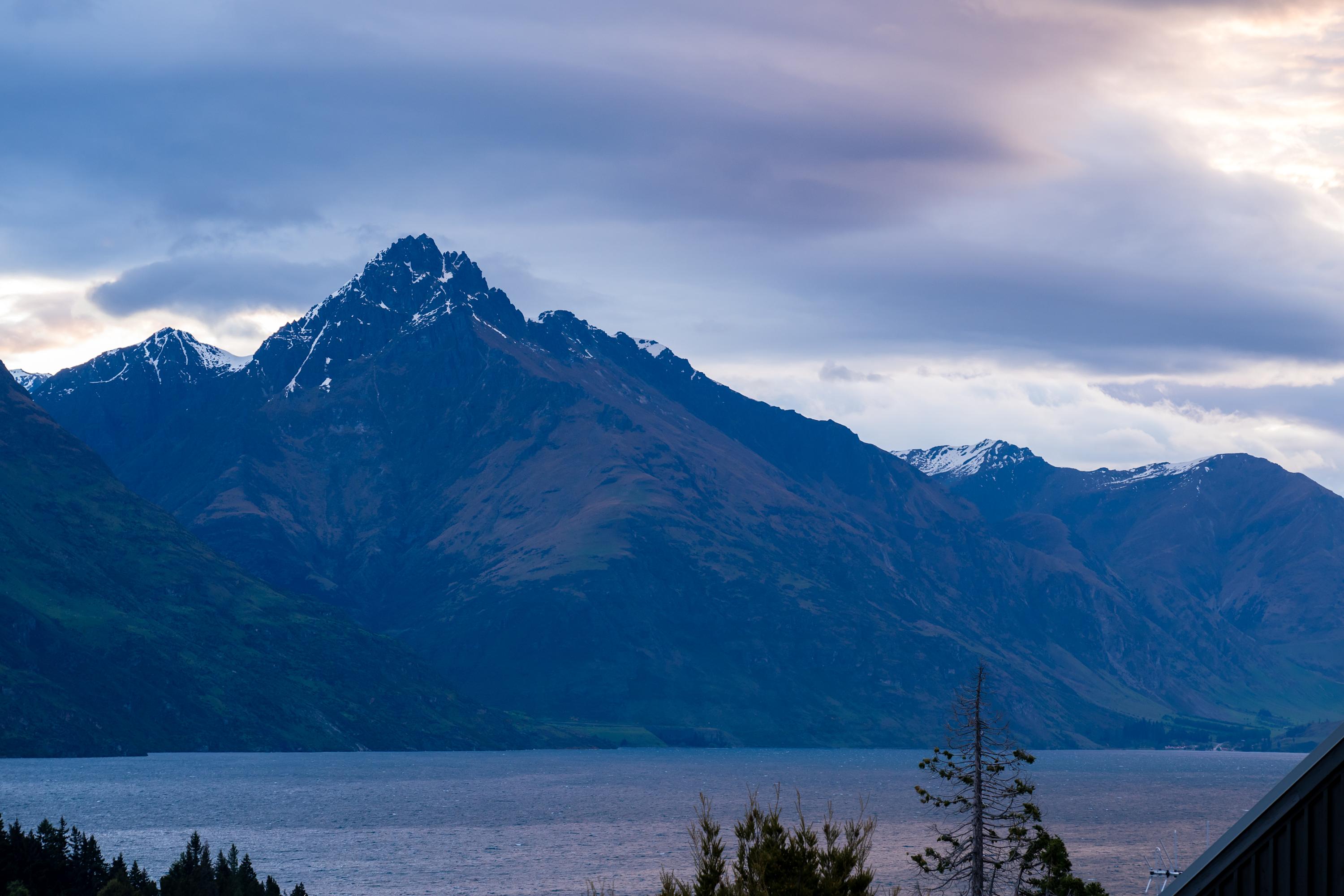 Queenstown luxury home booking