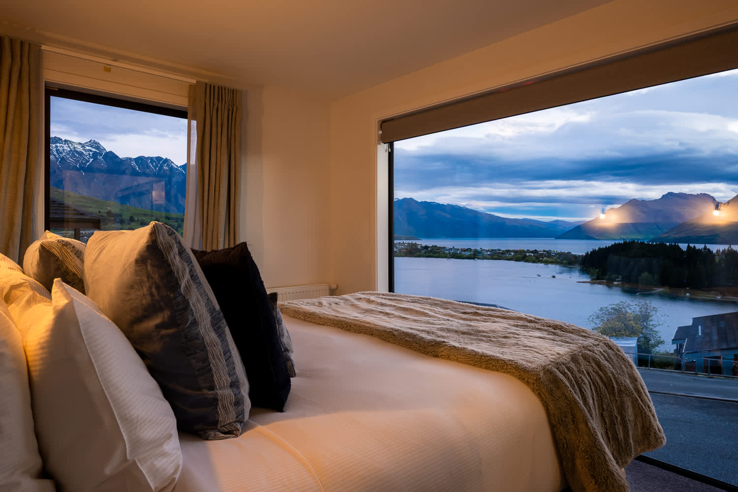 Queenstown luxury home booking