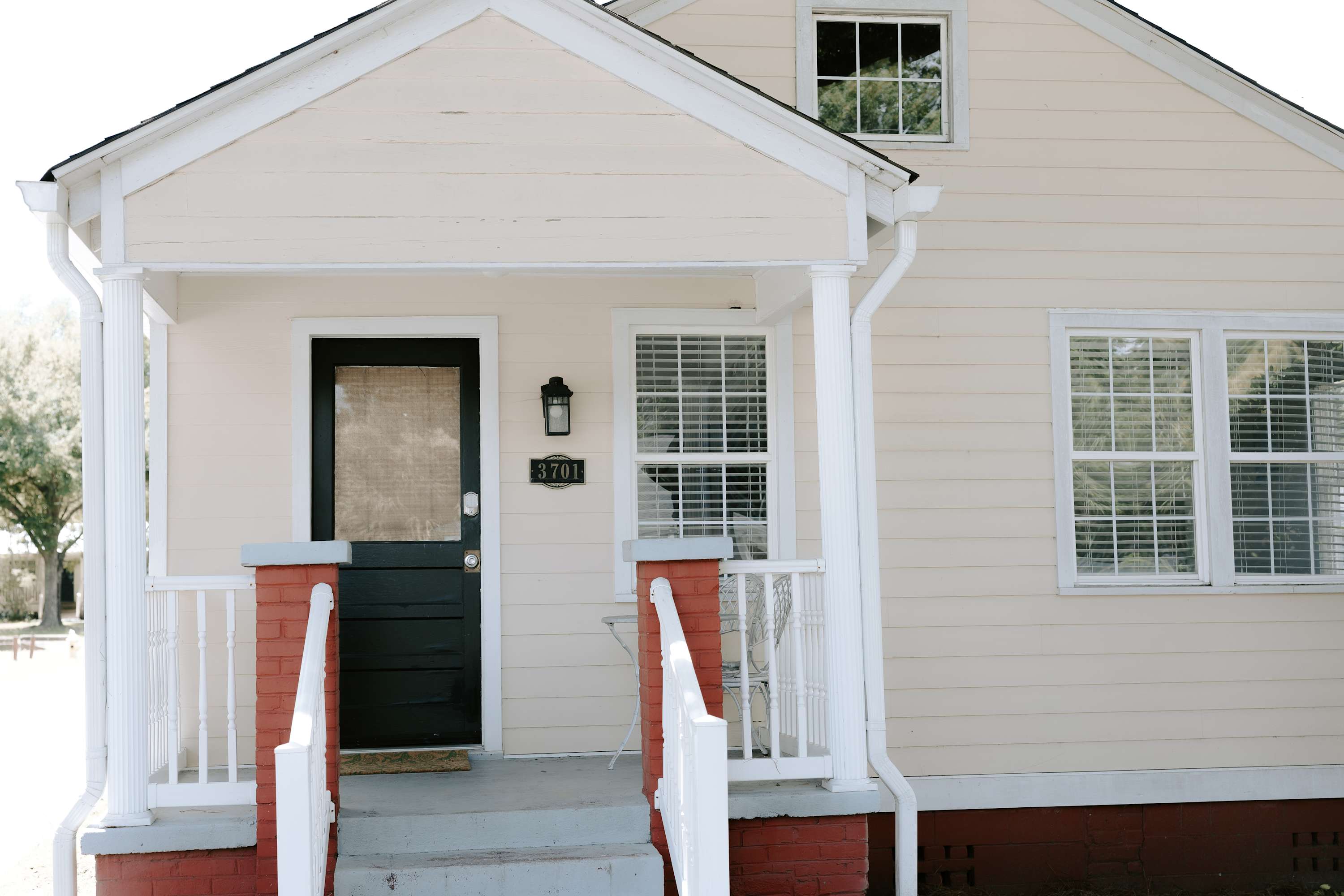 The Emerson Bungalow Private Retreat Near Park — North Charleston, SC — vacation rental