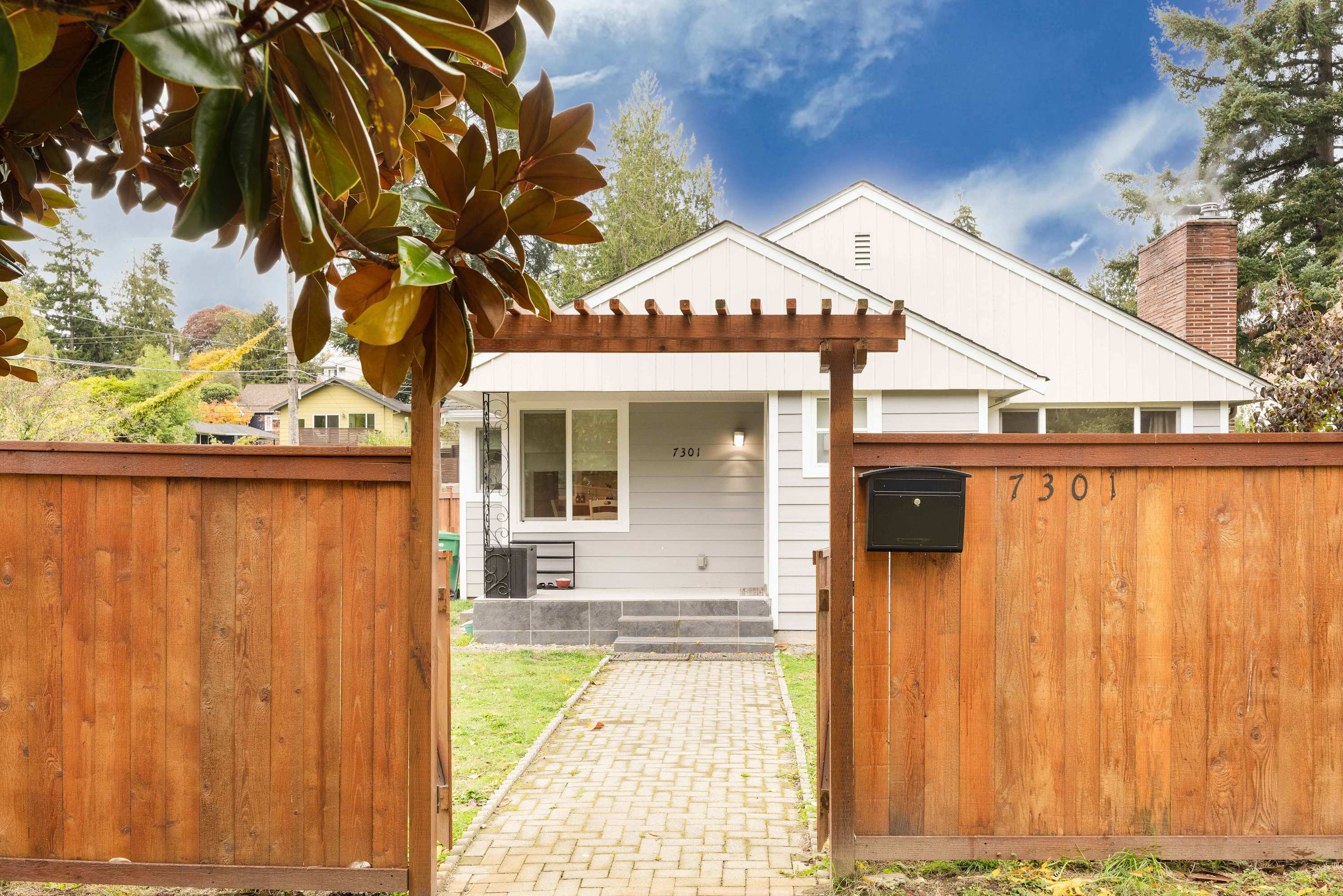 Modern 2BR Home in Ravenna, Near UW, Green Lake