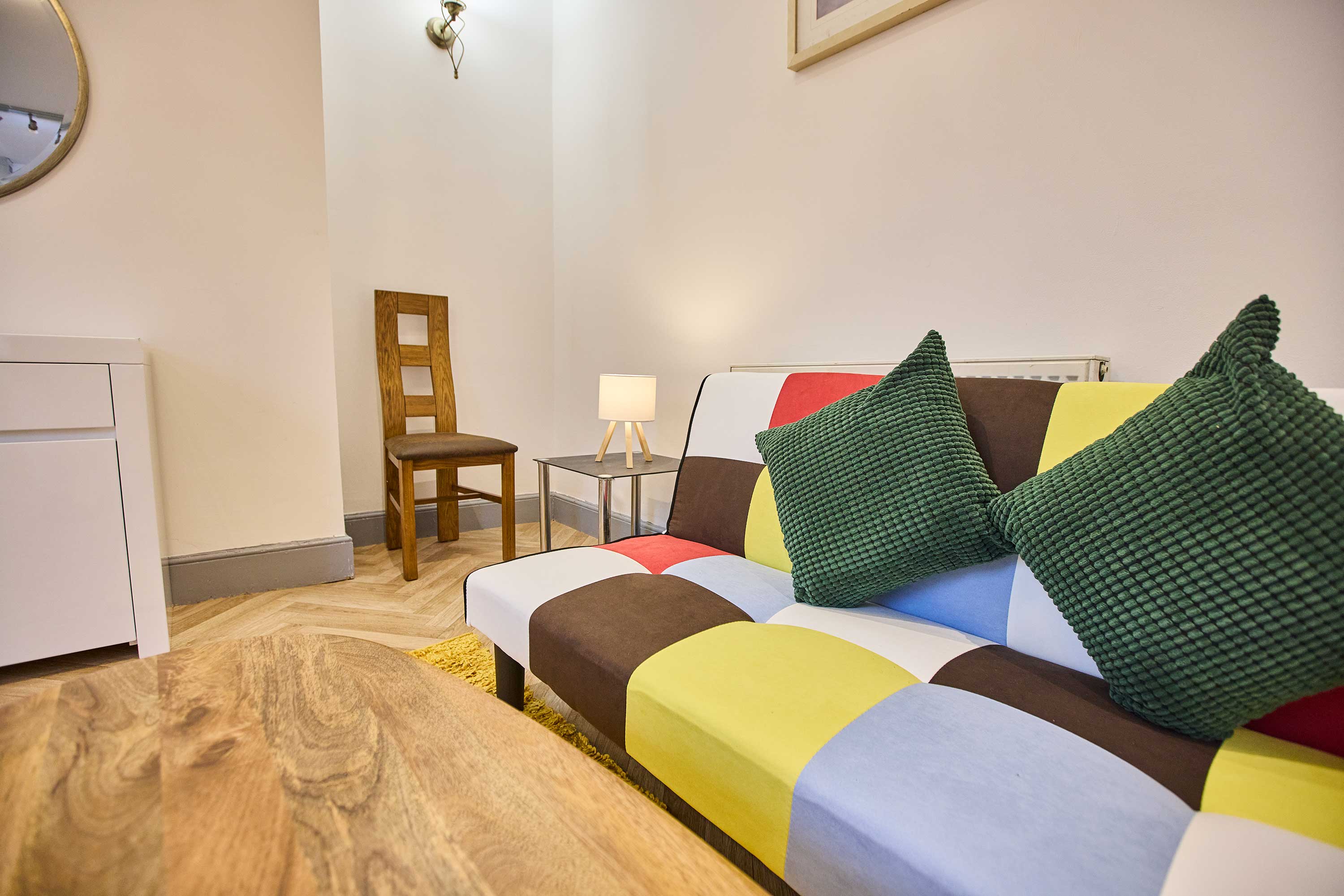Emporium Apartment A – photo 4