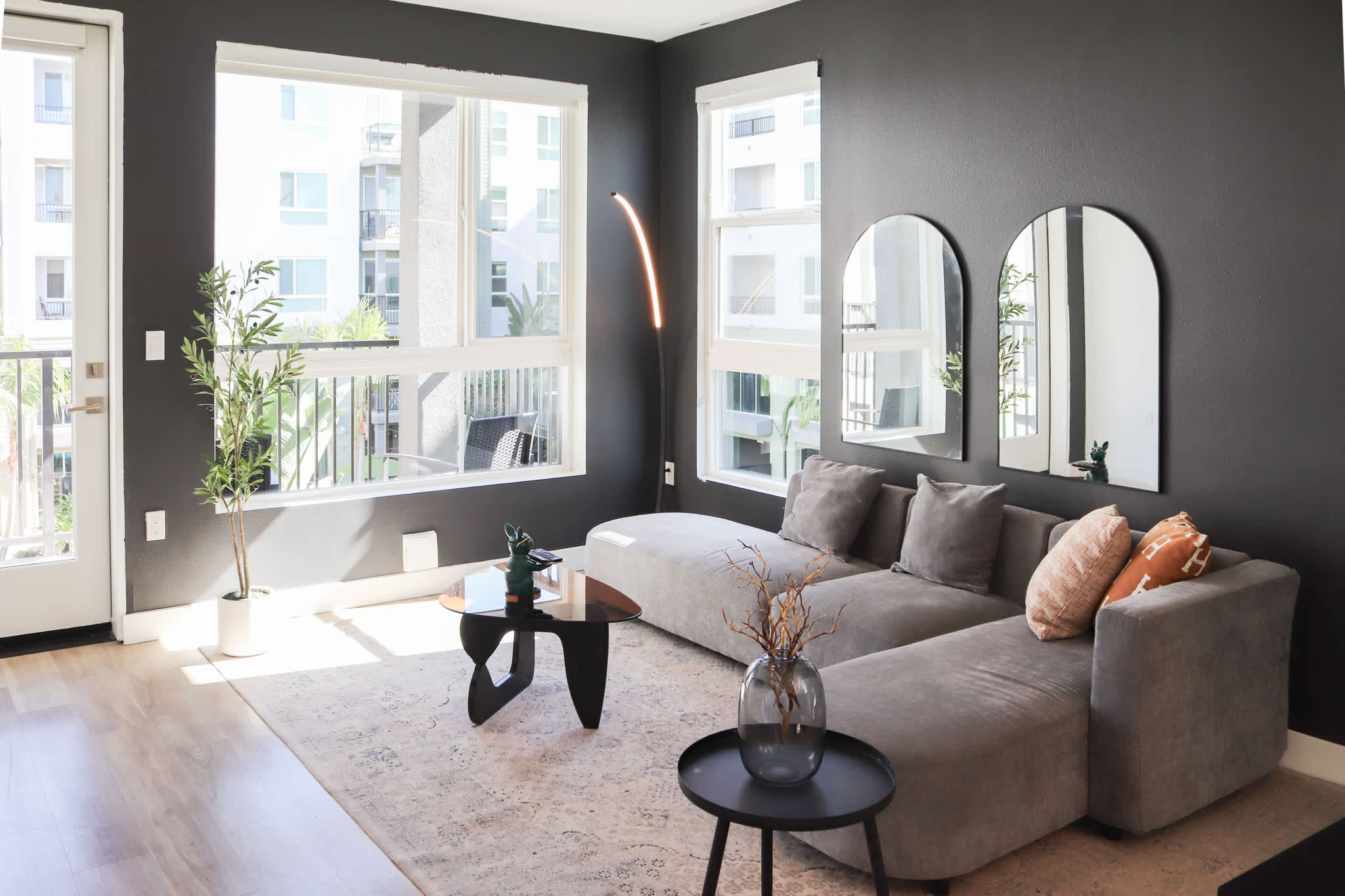 Serene Apartment 10 Min to Disneyland | Pool & Gym