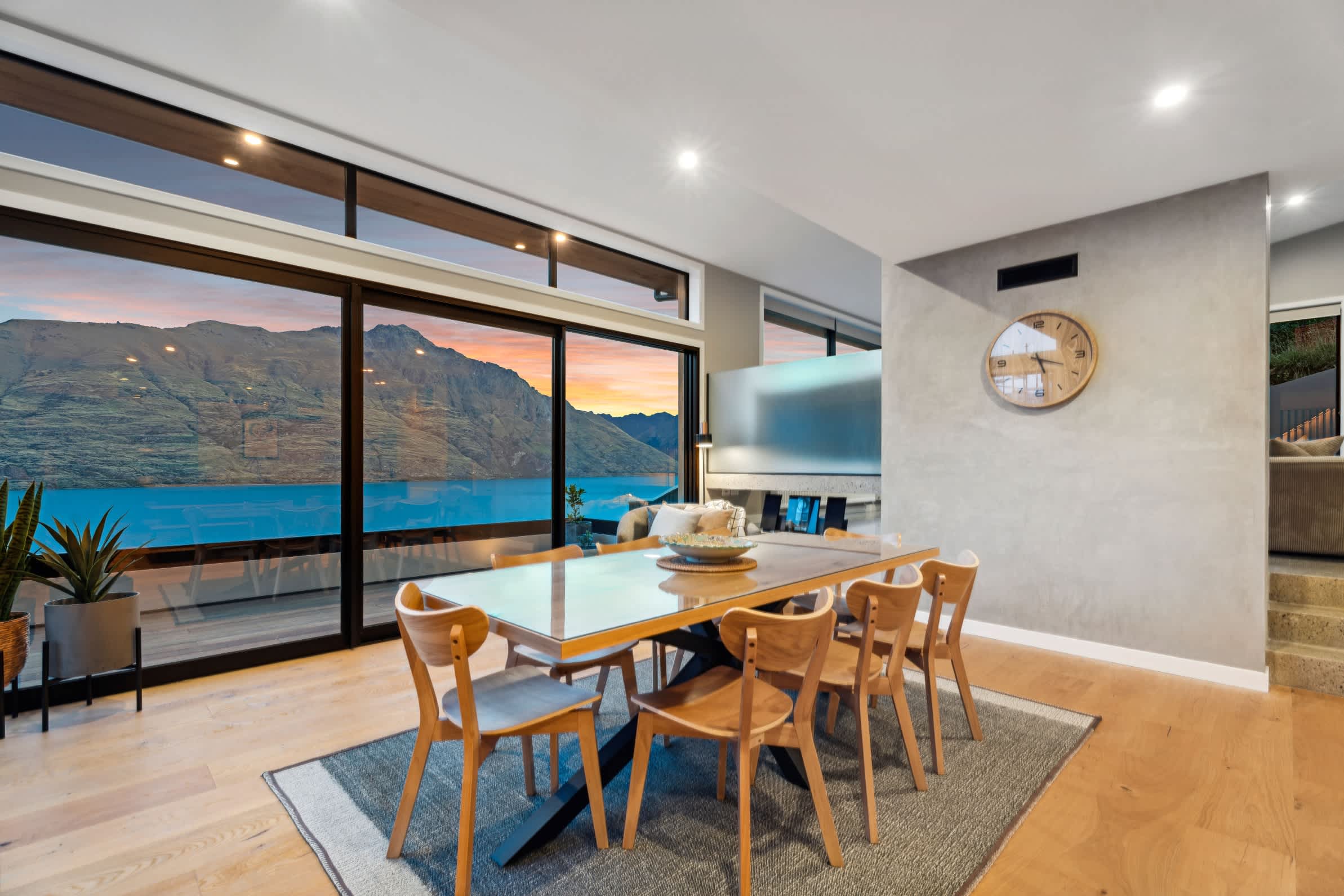 Queenstown luxury home booking