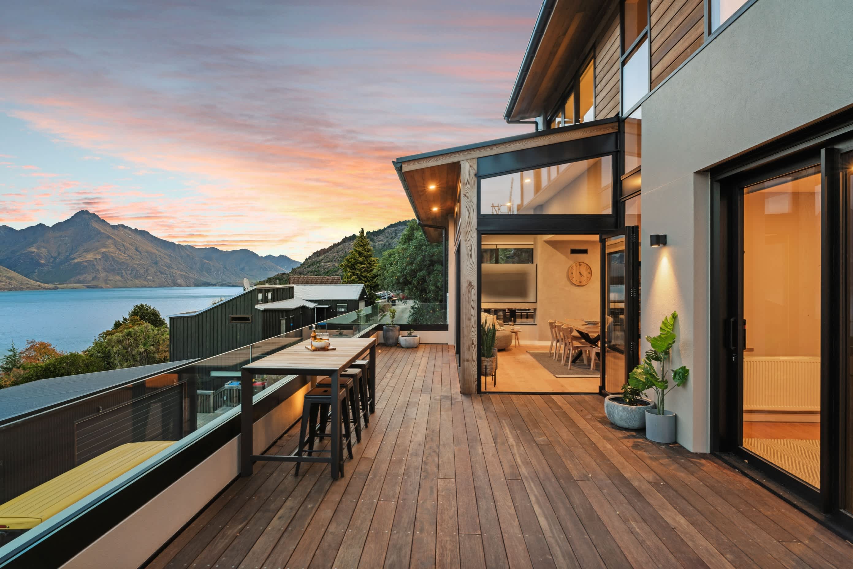 Queenstown luxury home booking