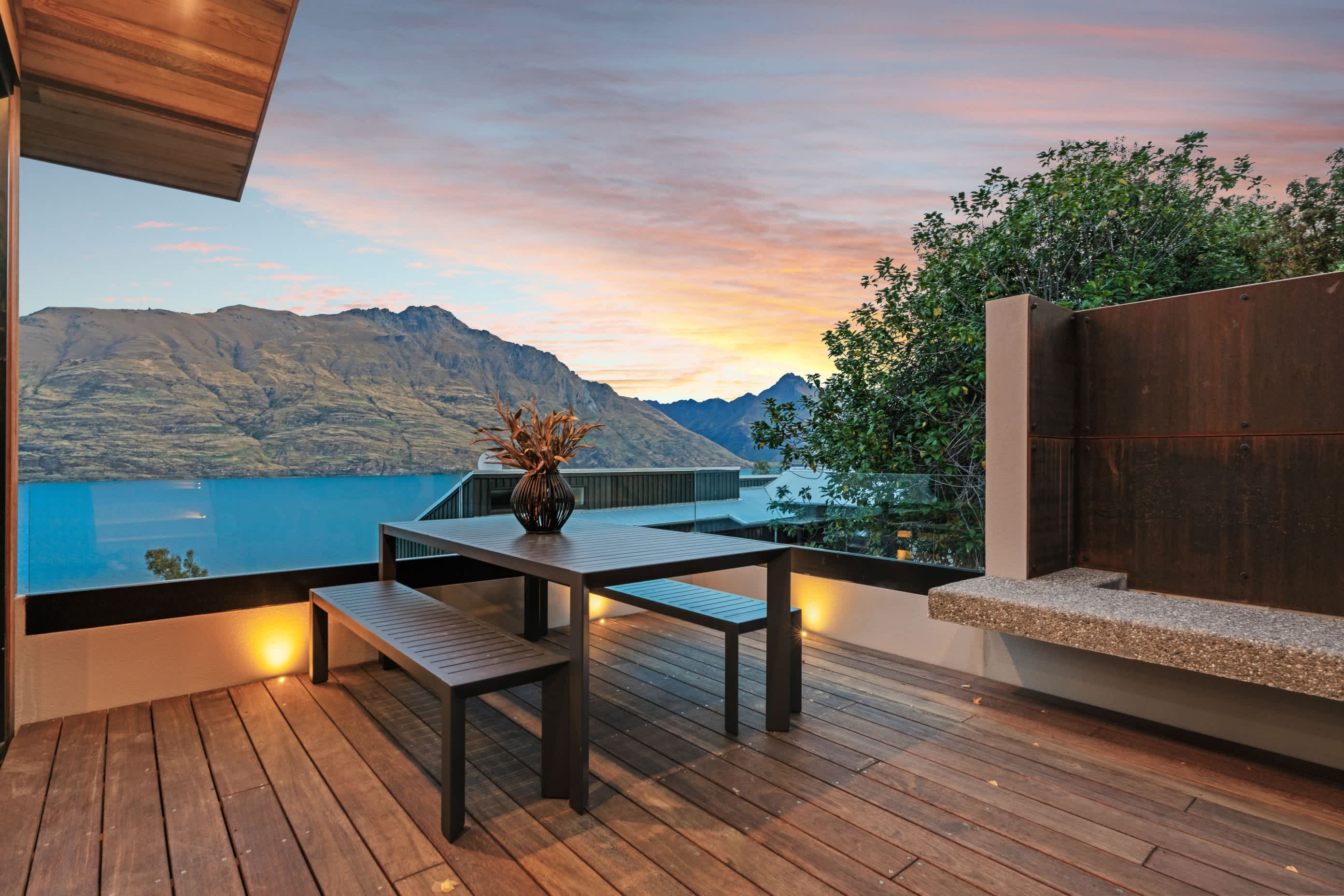 Queenstown luxury home booking