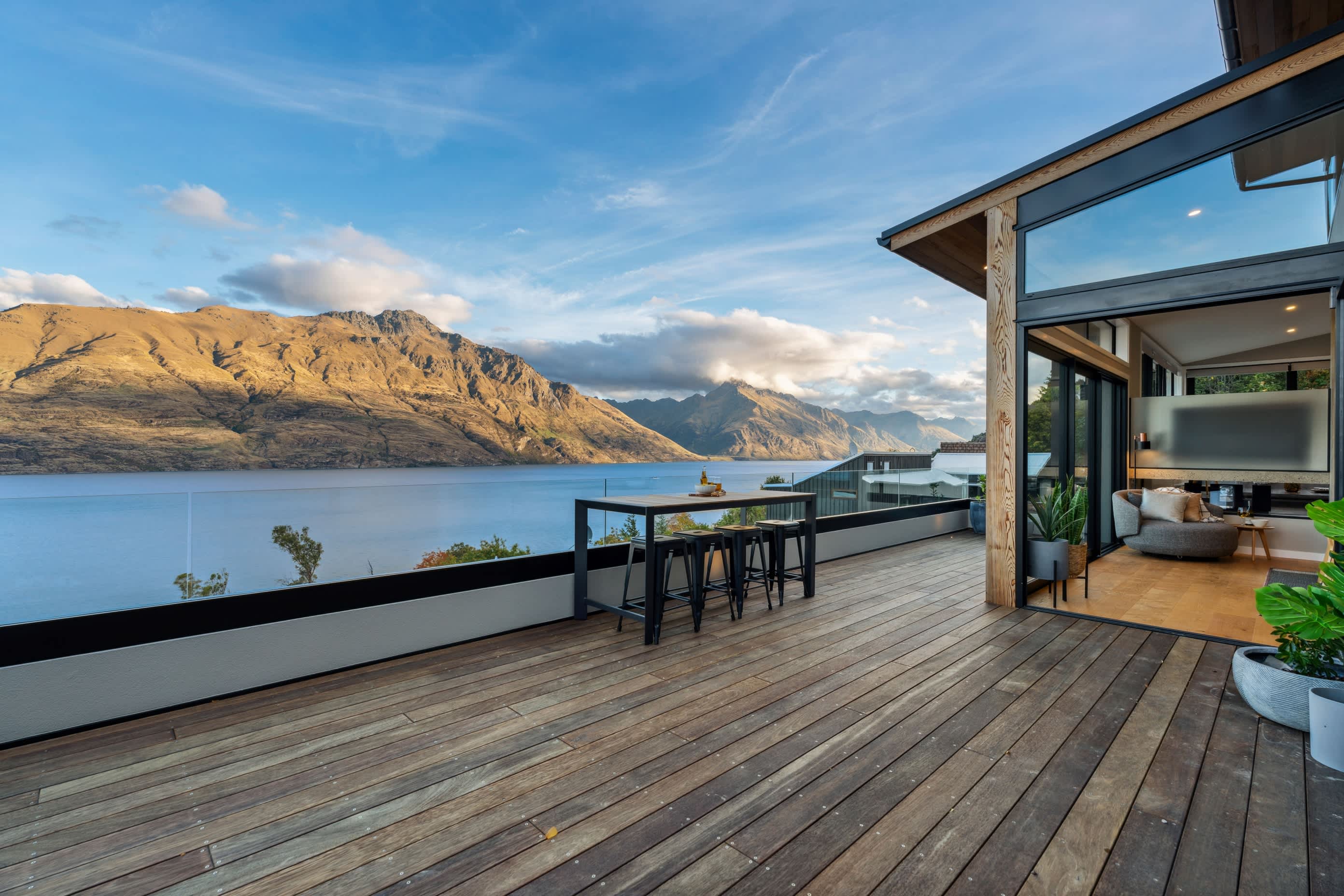 Queenstown luxury home booking