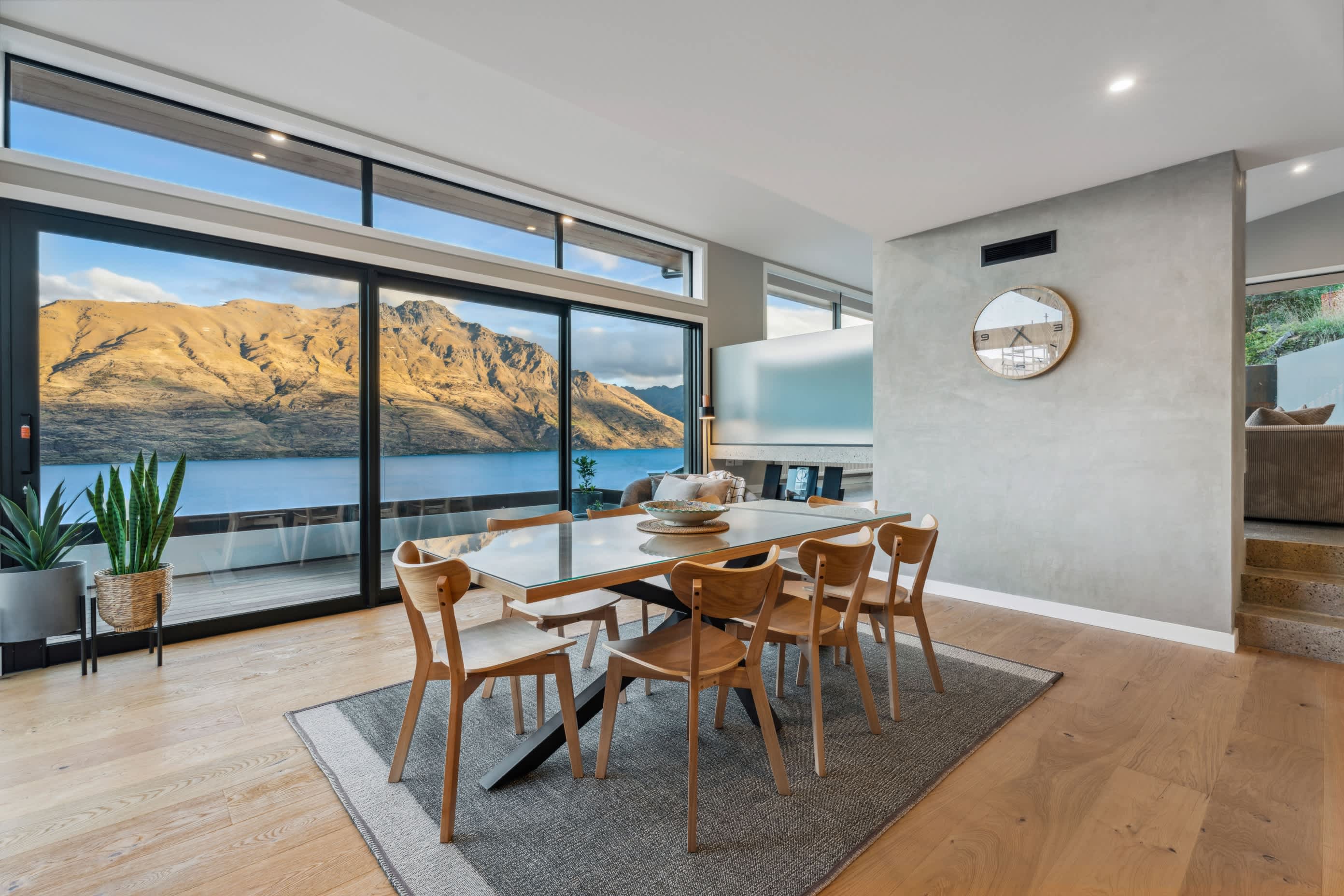 Queenstown luxury home booking
