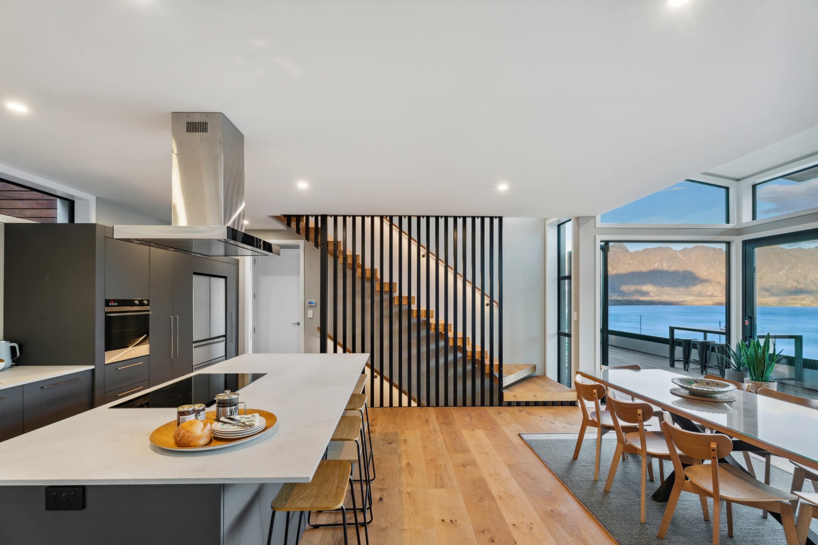 Queenstown luxury home booking
