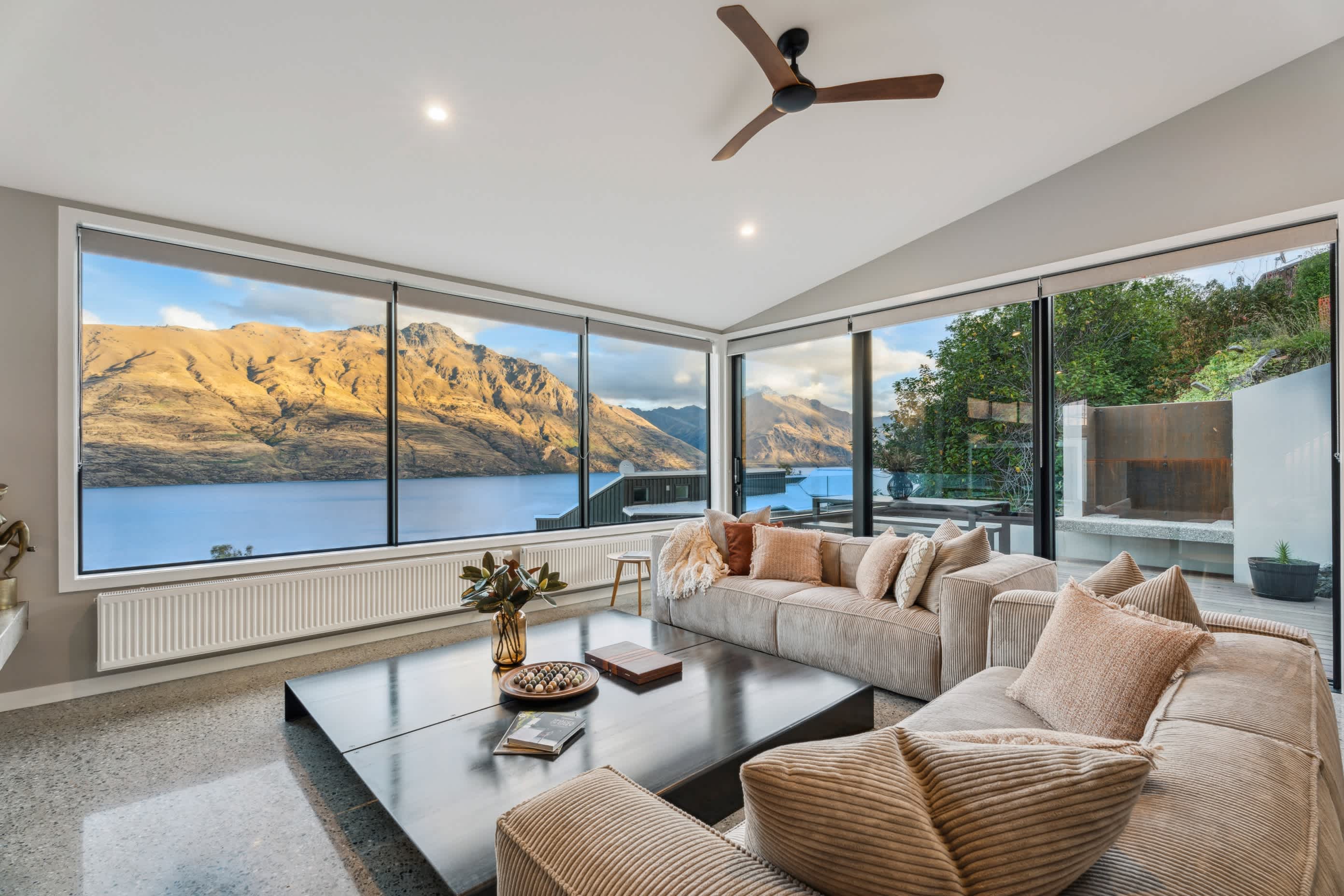 Queenstown luxury home booking