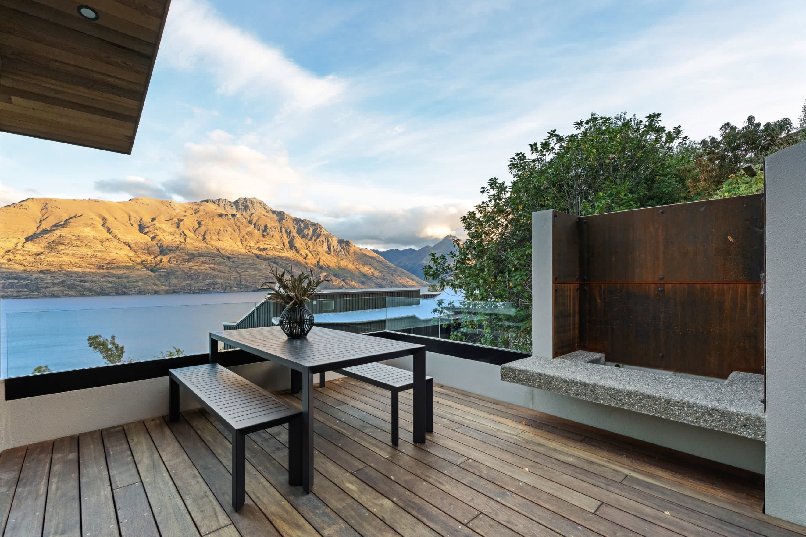 Queenstown luxury home booking