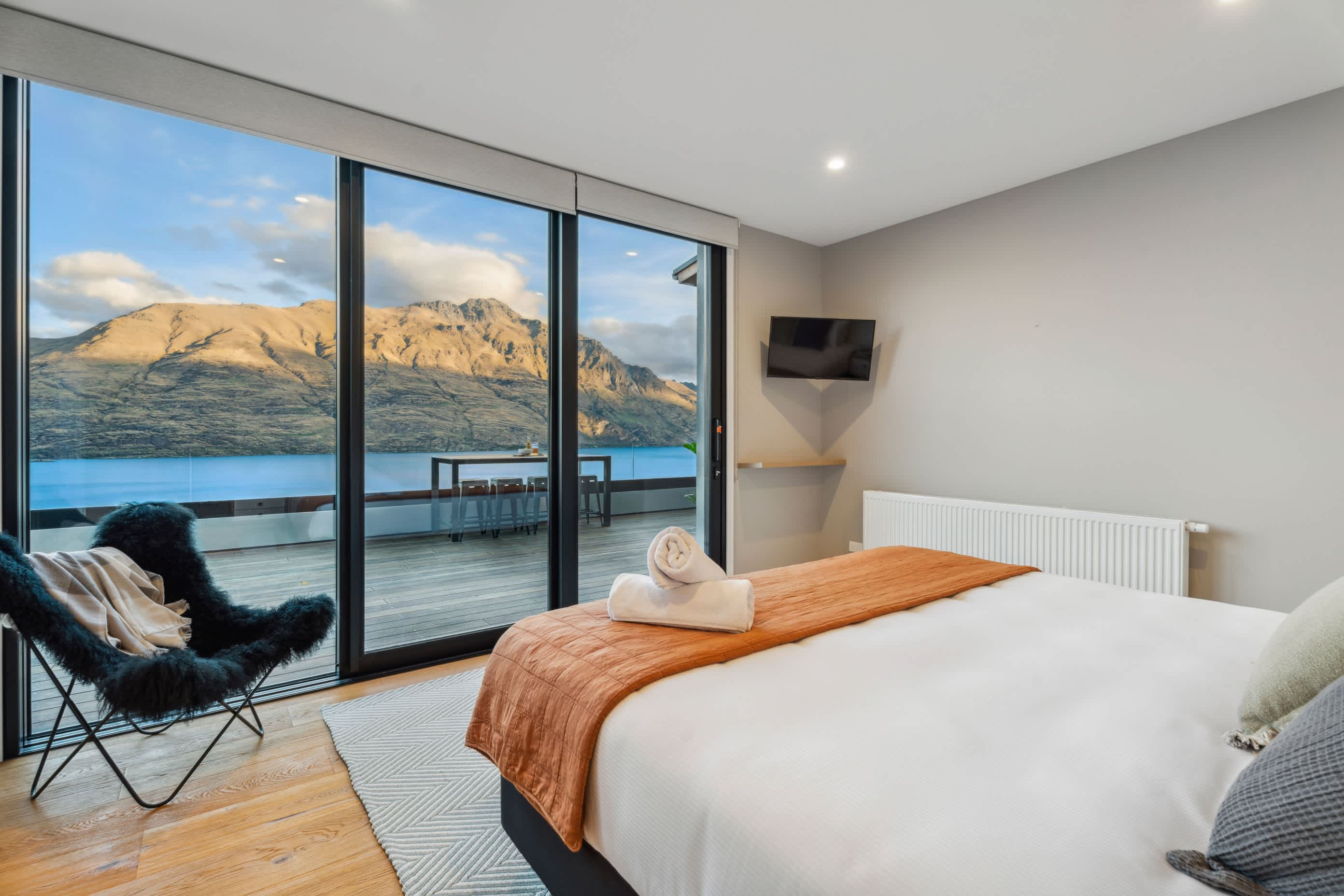 Queenstown luxury home booking