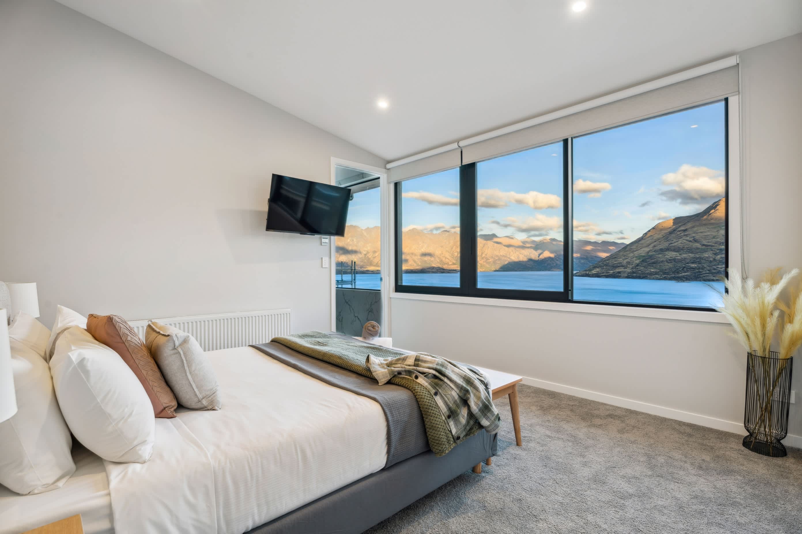 Queenstown luxury home booking