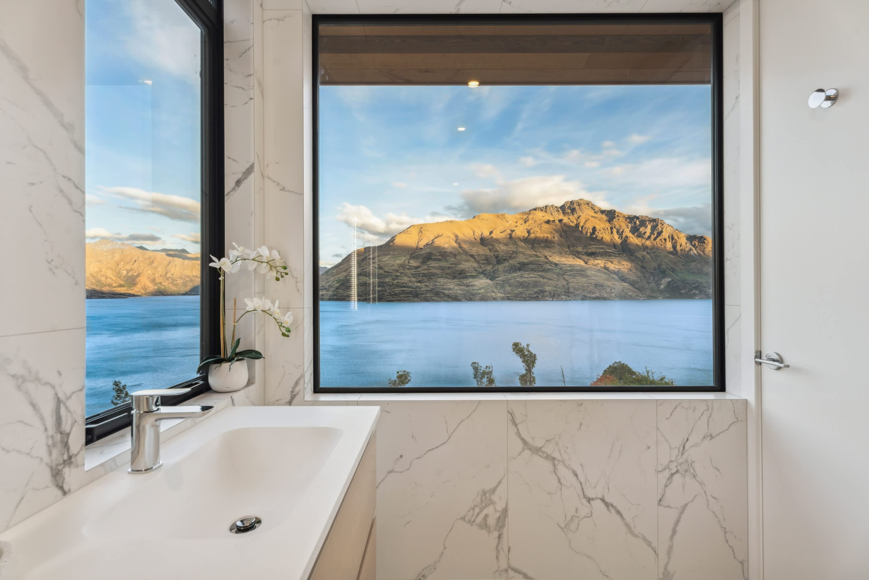Queenstown luxury home booking