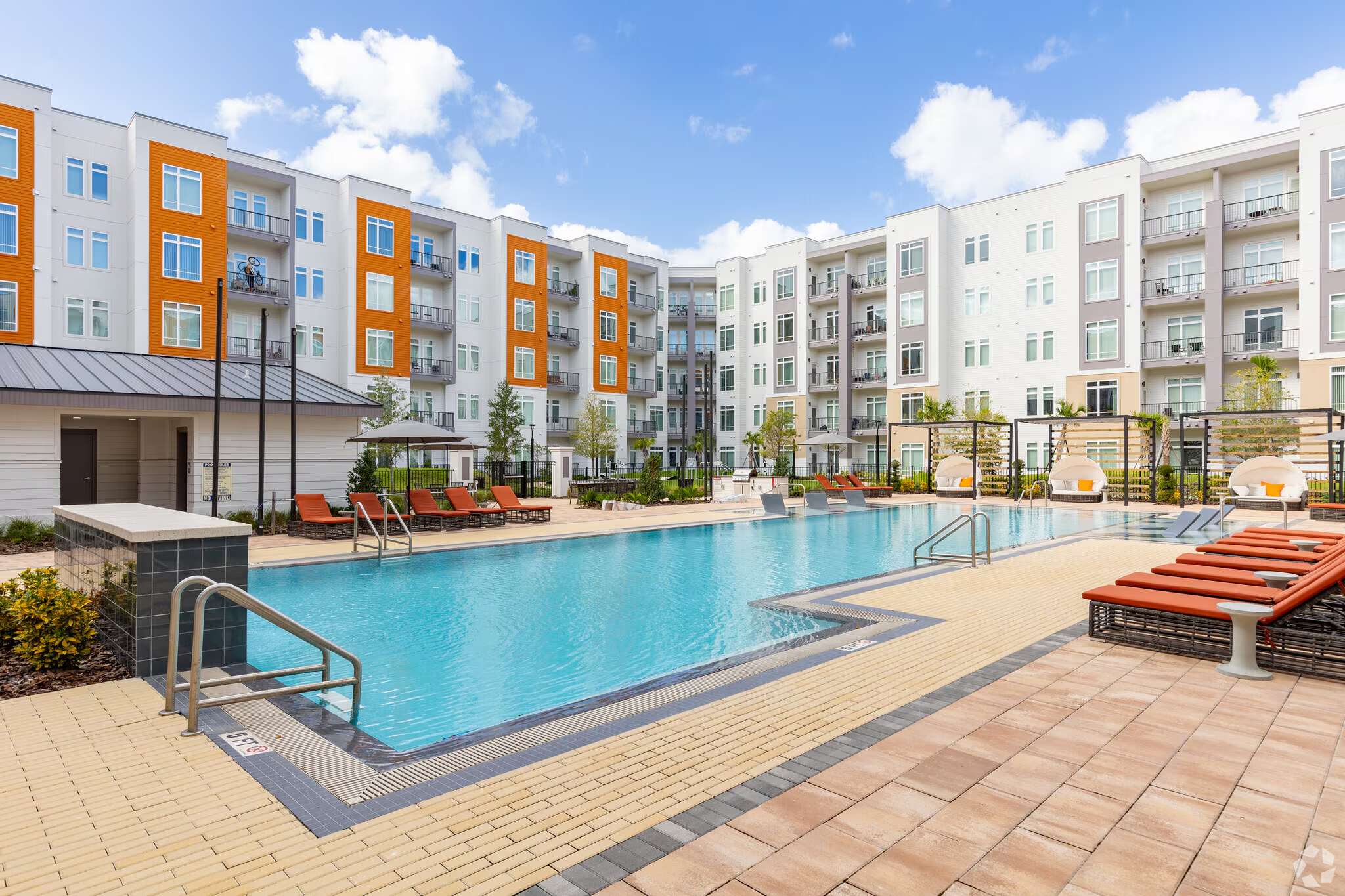Spacious 2br Suite | 6 Guests • Pool • Near Epic U - オーランド