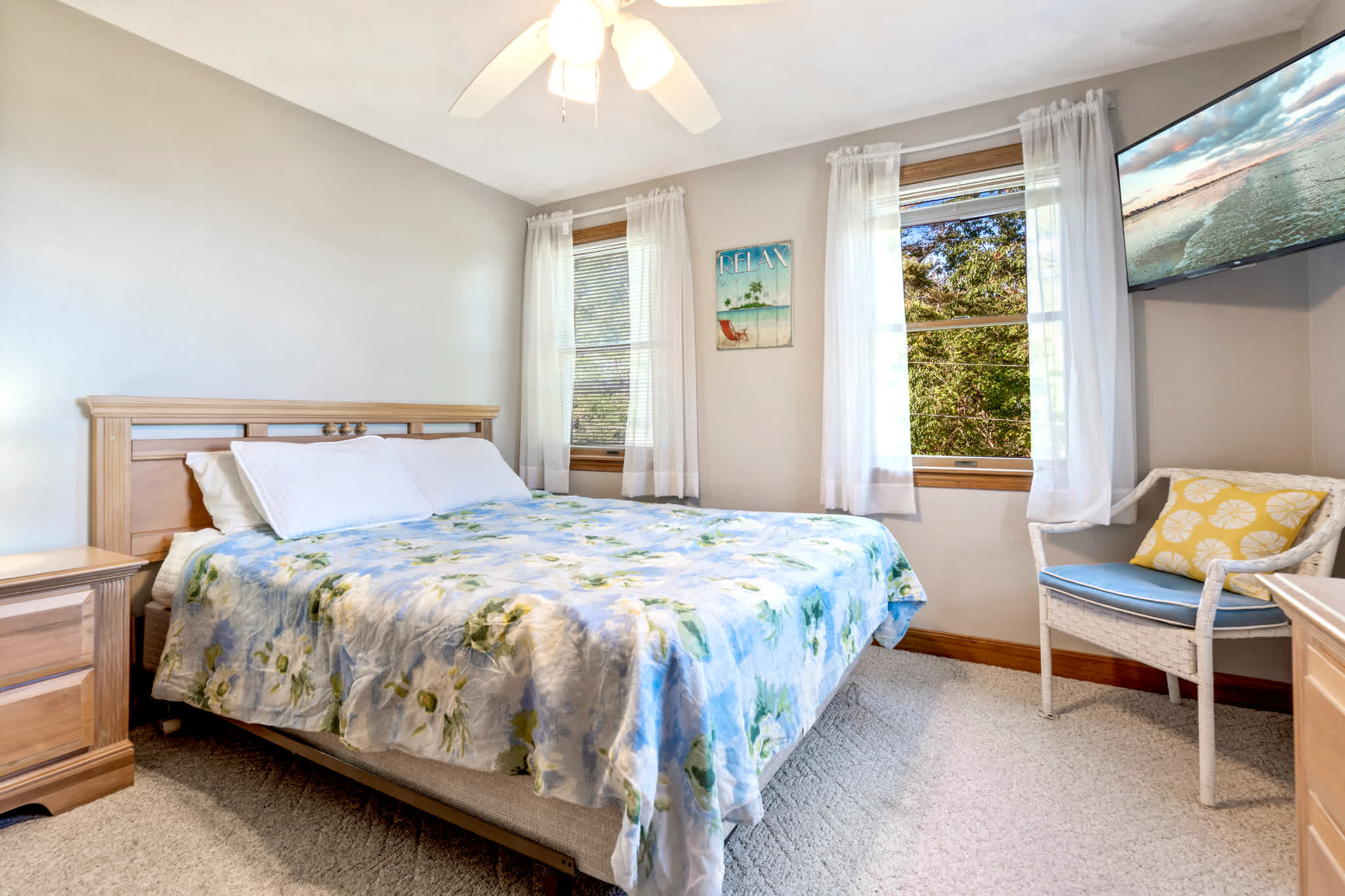 Nubble View - Home for 10 4