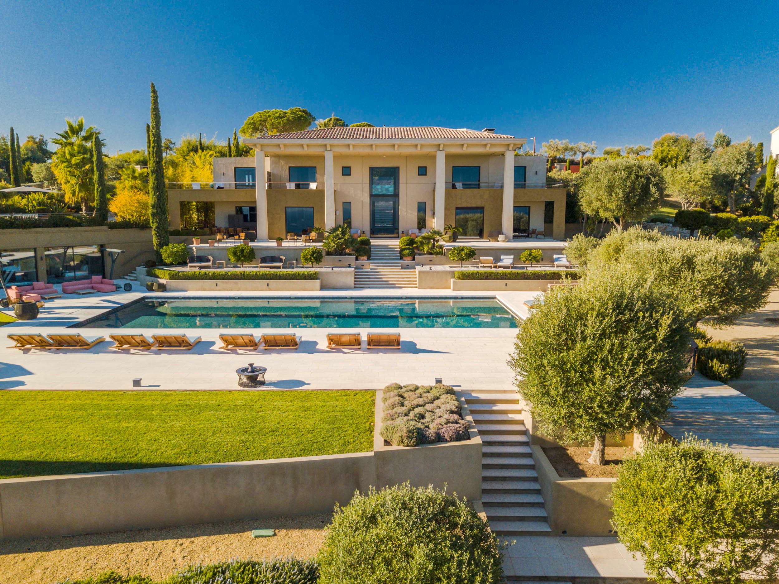 Property thumbnail 1