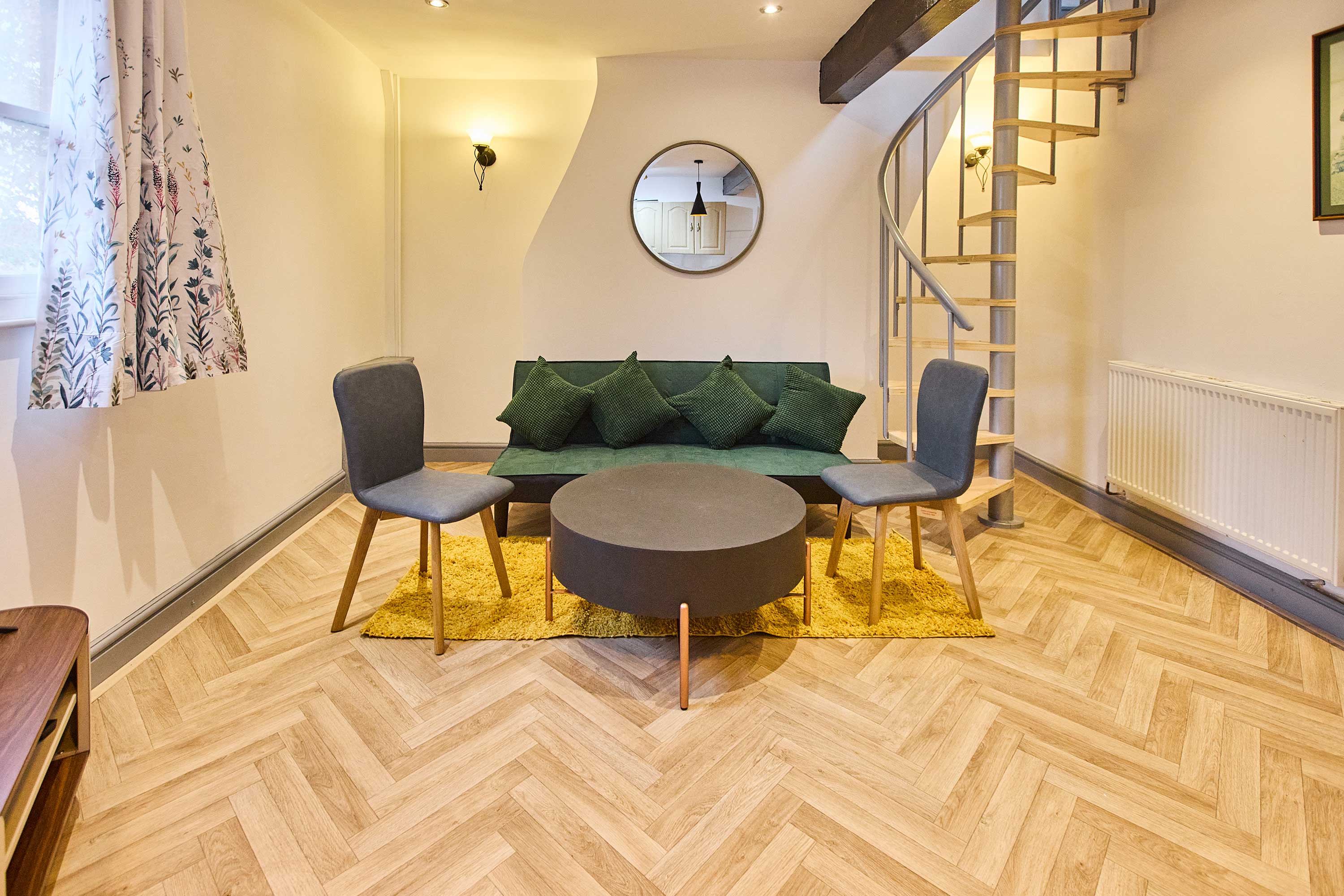 Emporium Apartment B – photo 2