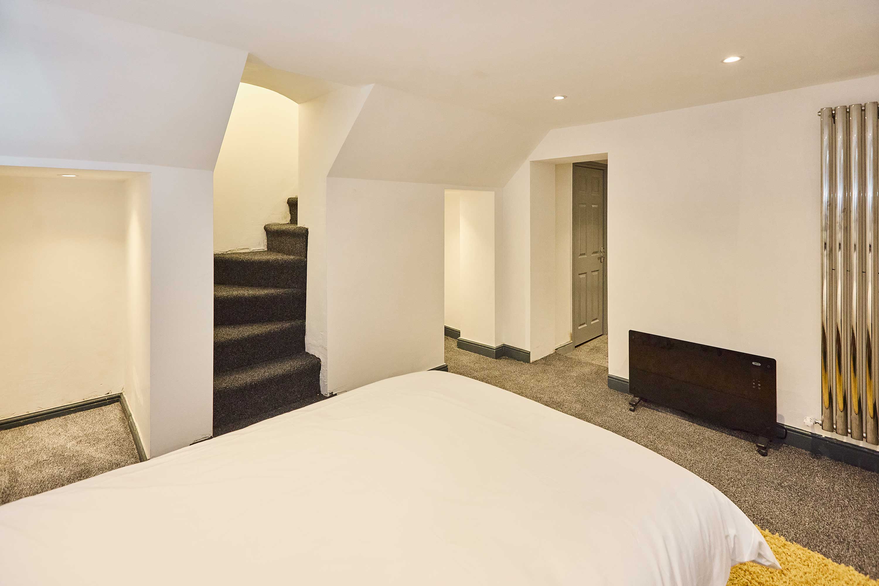 Emporium Basement Apartment – photo 10