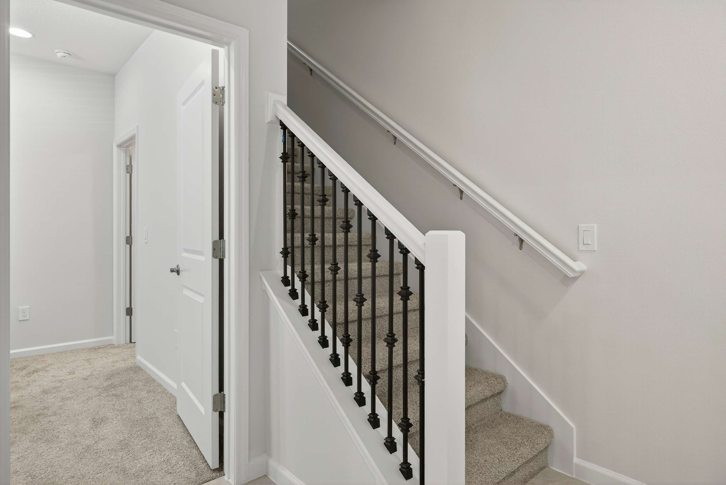 Brand NEW Eden Gardens Community! Luxury KOSHER Villa-w/ Heated Pool! + 12 MI to Disney!