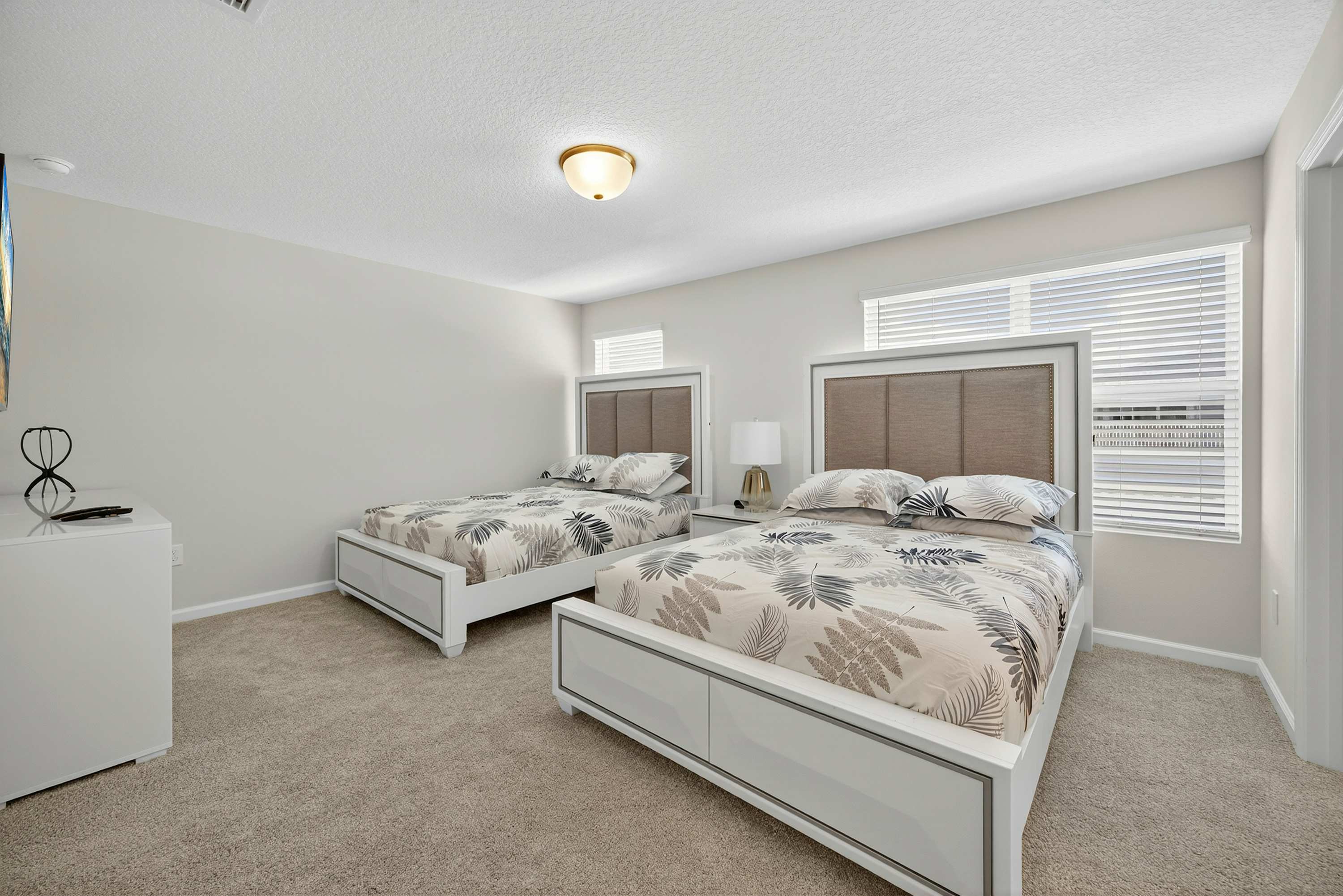 Brand NEW Eden Gardens Community! Luxury KOSHER Villa-w/ Heated Pool! + 12 MI to Disney!