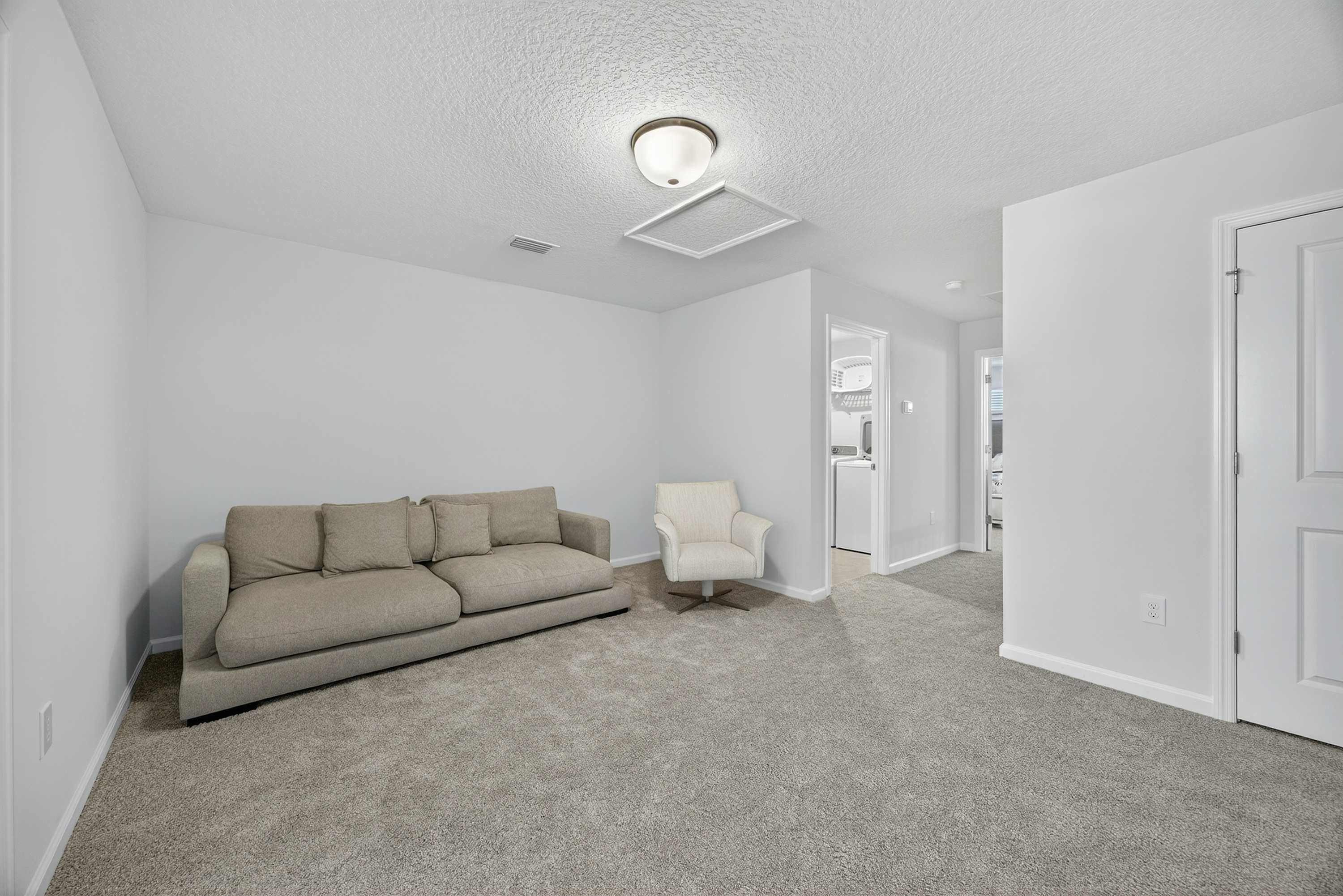 Brand NEW Eden Gardens Community! Luxury KOSHER Villa-w/ Heated Pool! + 12 MI to Disney!