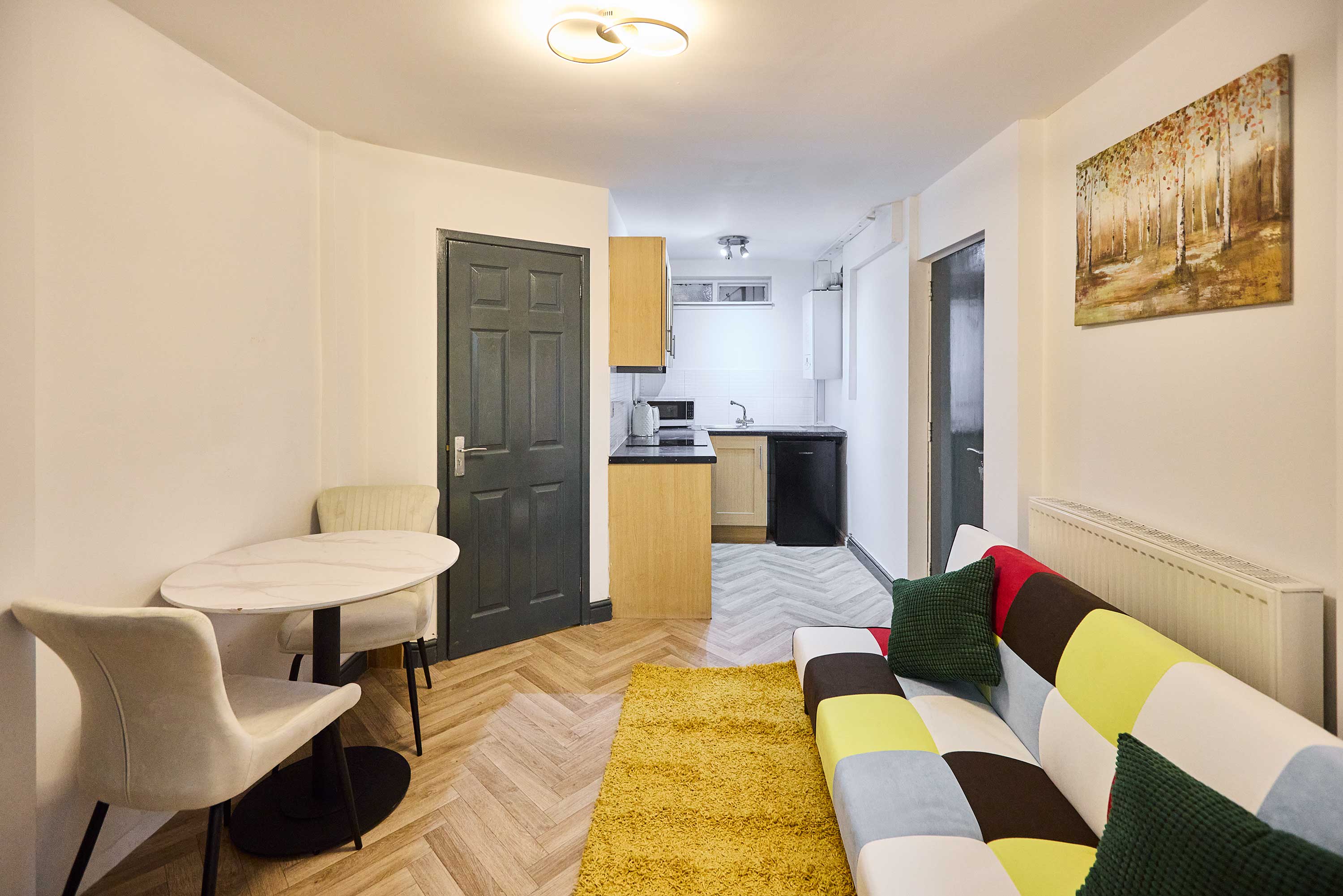 Emporium Ground Floor Apartment – photo 2
