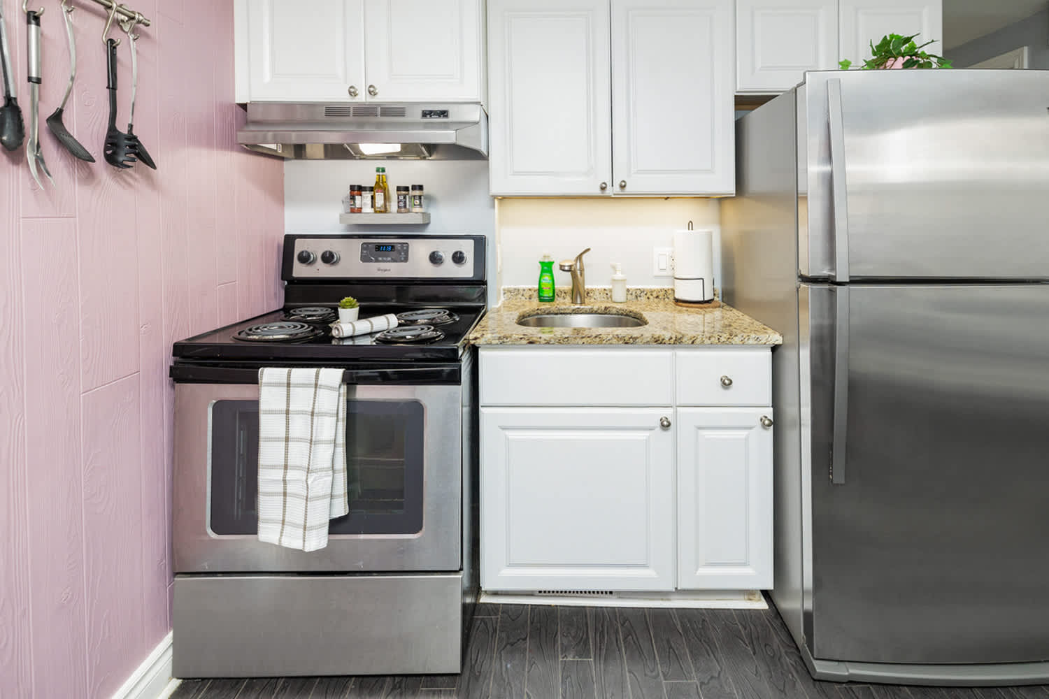 Fully equipped kitchen with everything you need