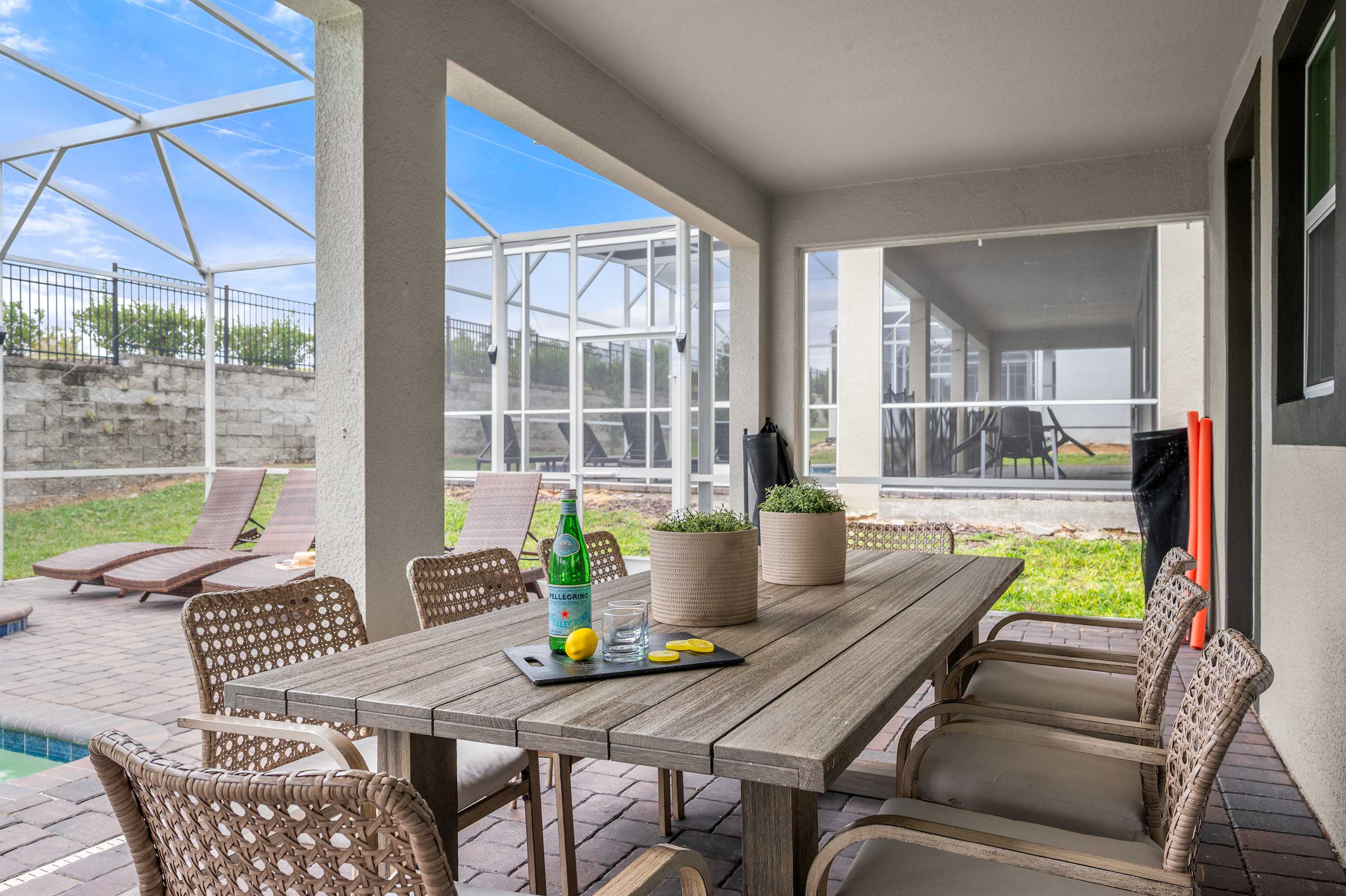 Spacious resort home w/ pool near Disney