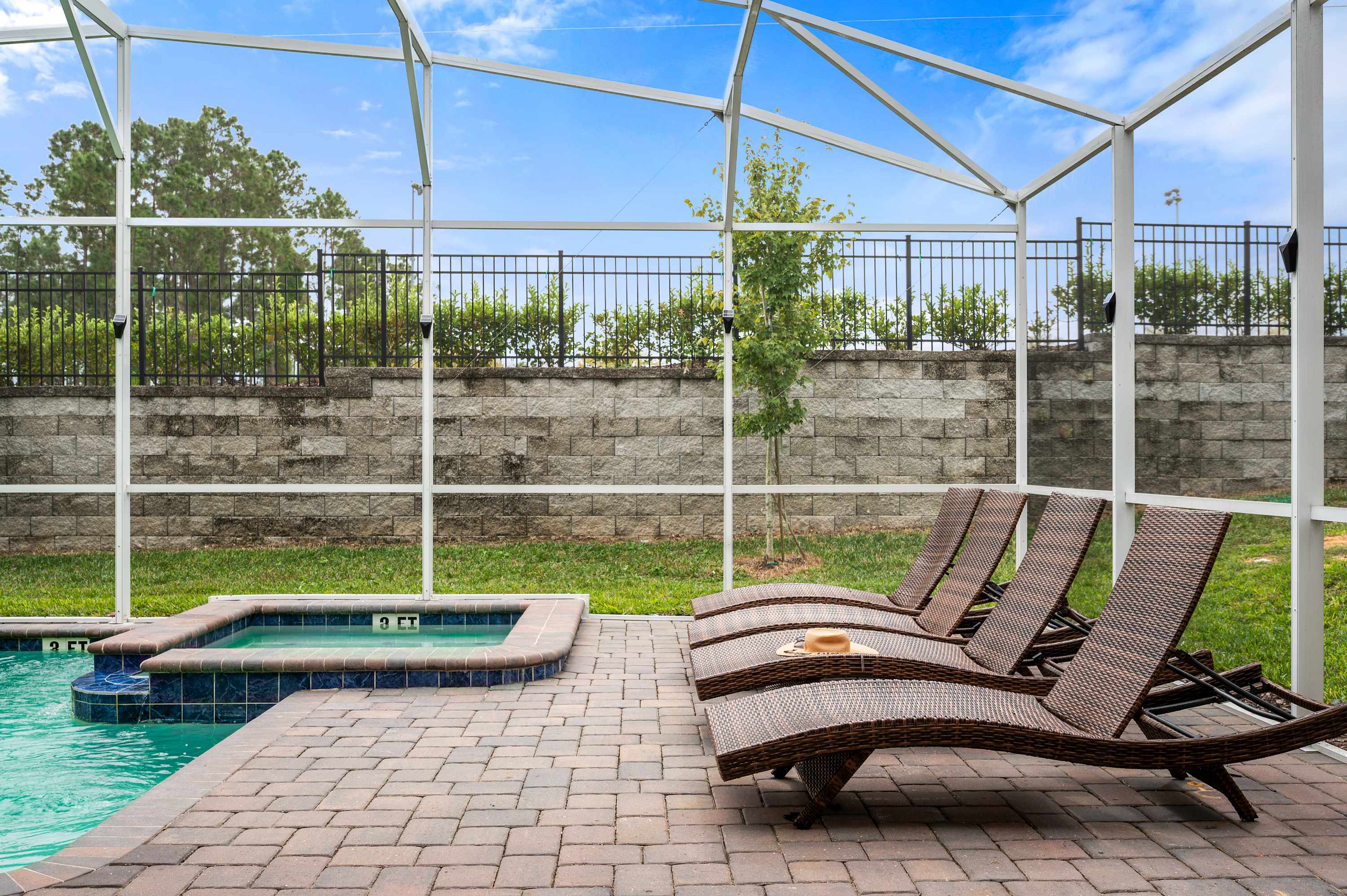 Spacious resort home w/ pool near Disney