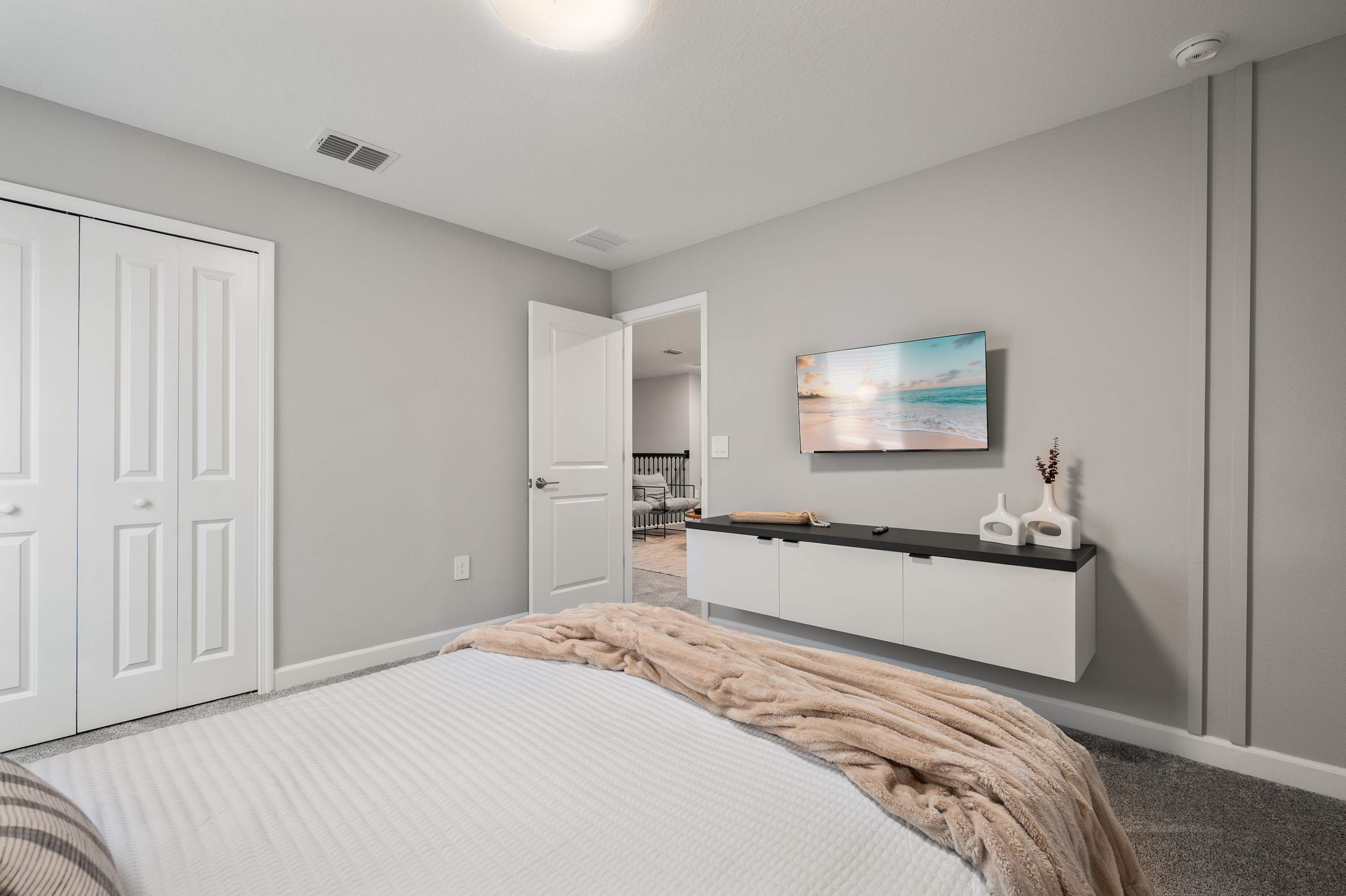 Spacious resort home w/ pool near Disney