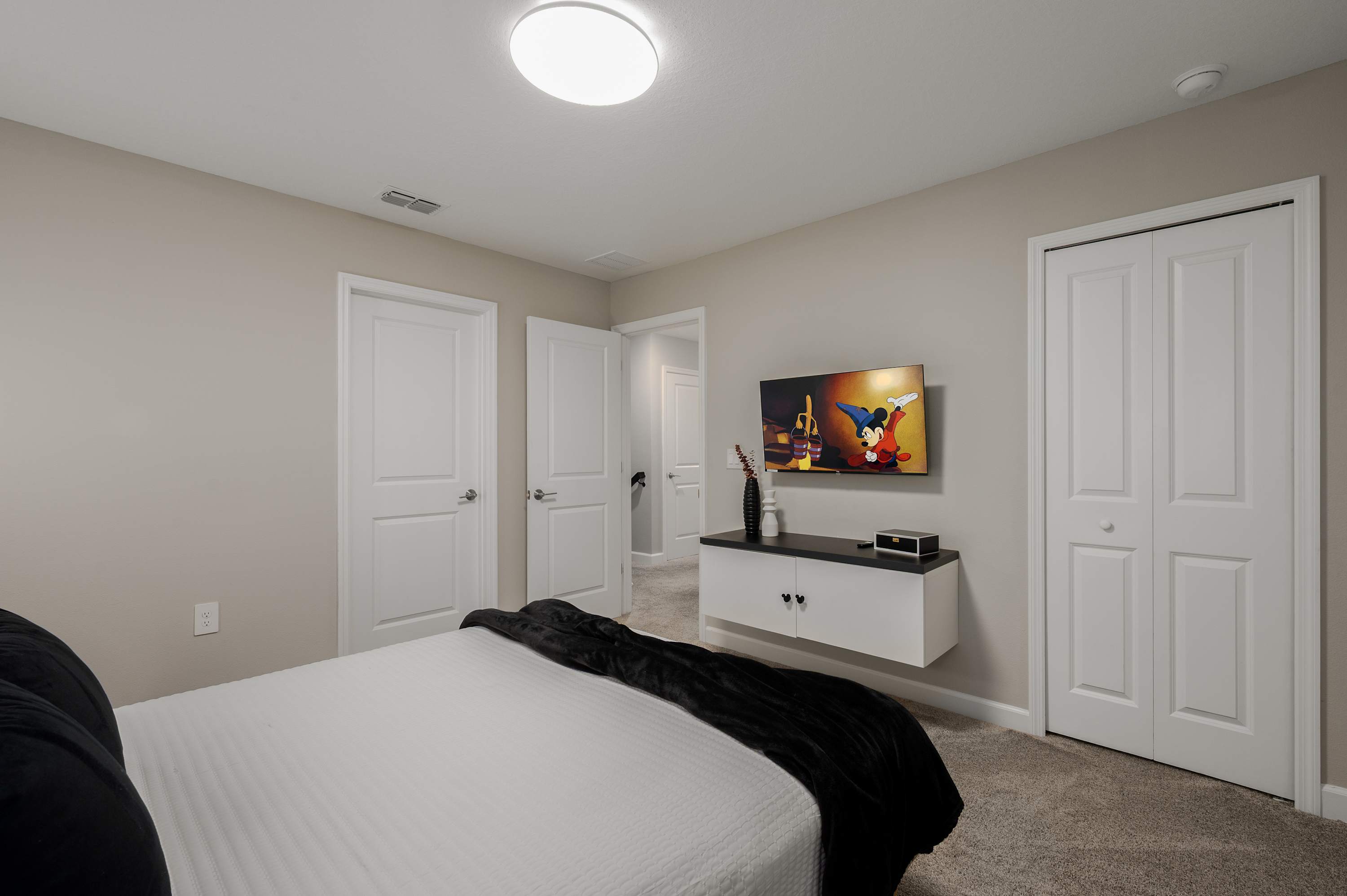 Spacious resort home w/ pool near Disney