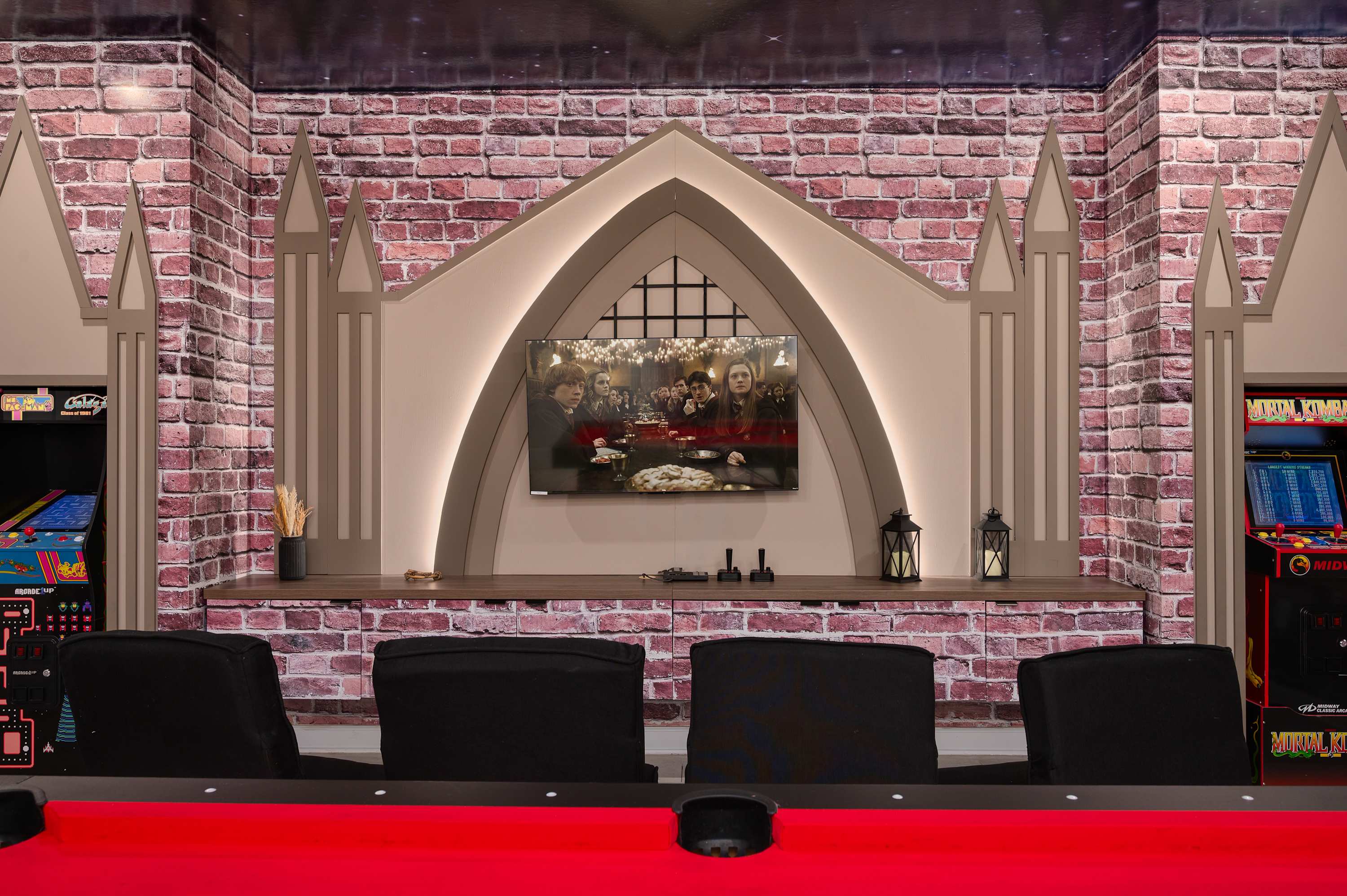 Spacious resort home w/ pool near Disney