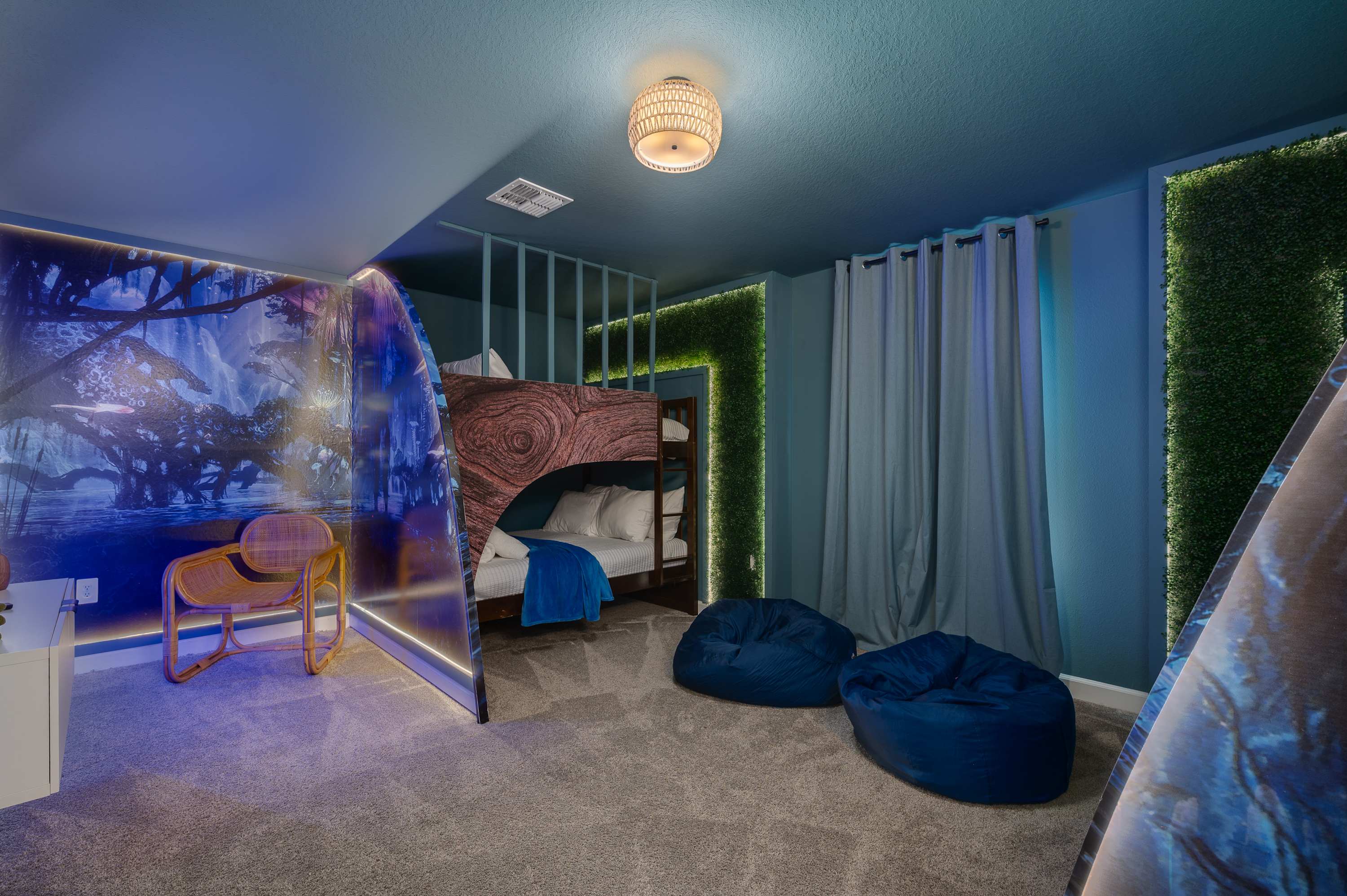 Spacious resort home w/ pool near Disney