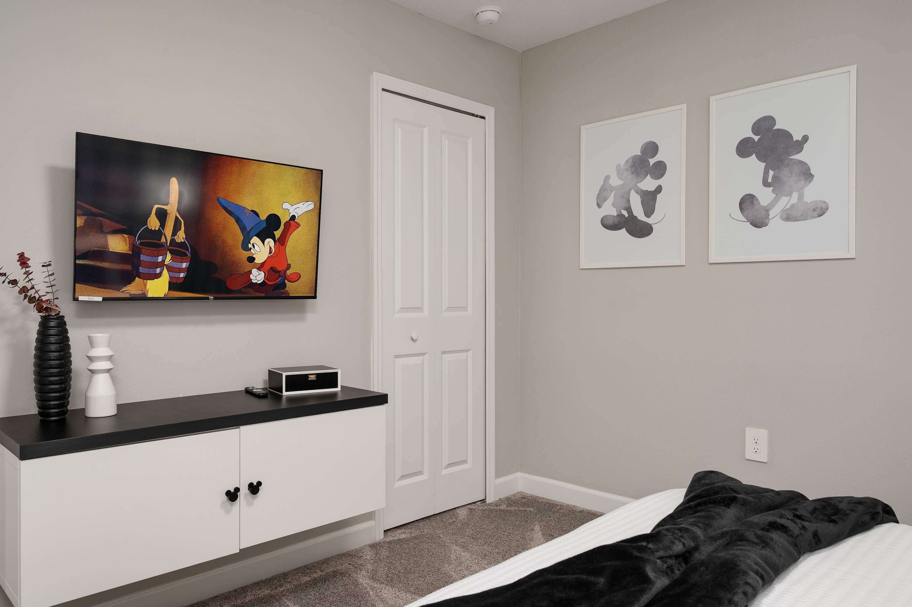 Spacious resort home w/ pool near Disney