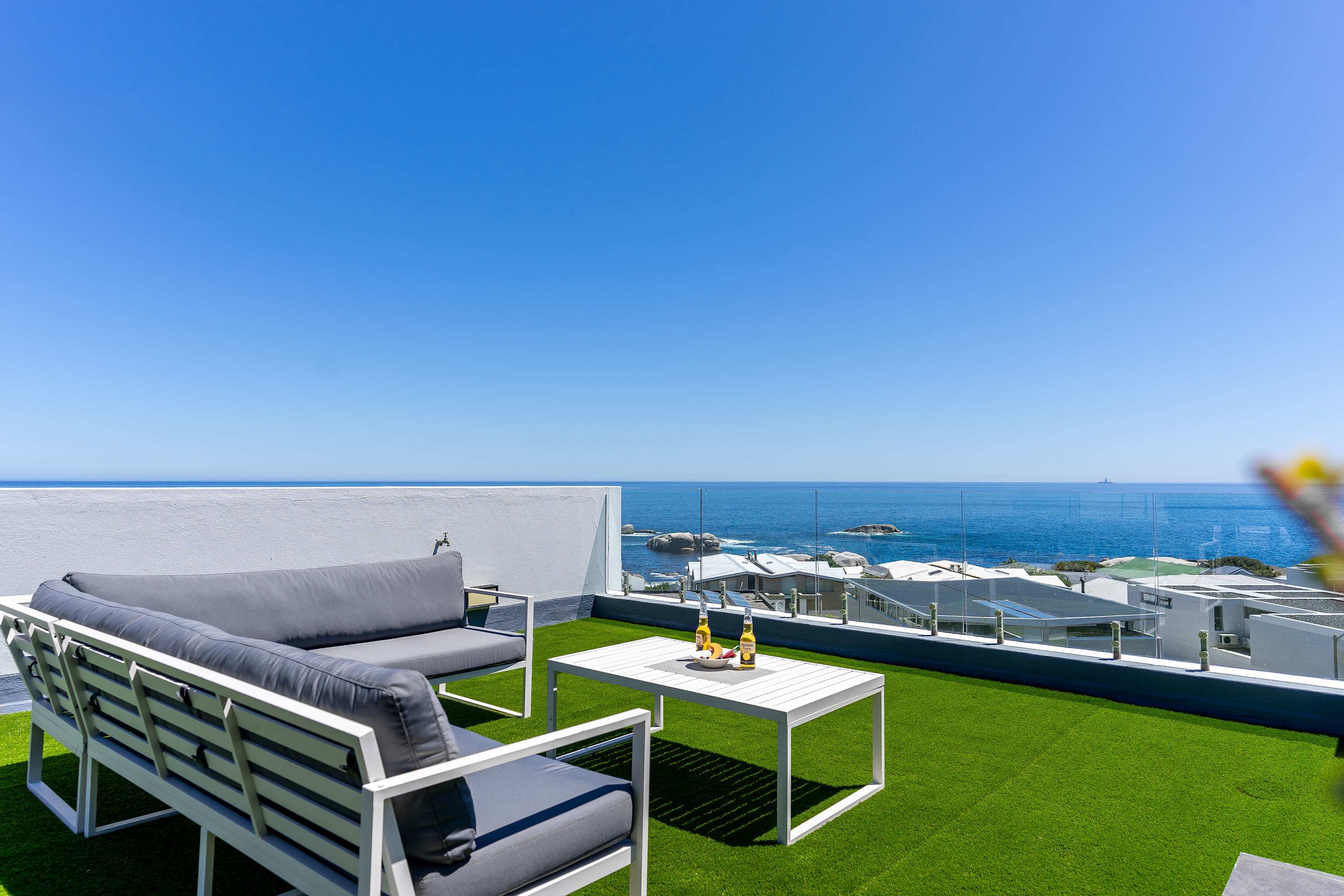 Rocha - Chic Villa, 150m to Beach, Pool, Roof Deck β Cape Town, Western Cape β vacation rental
