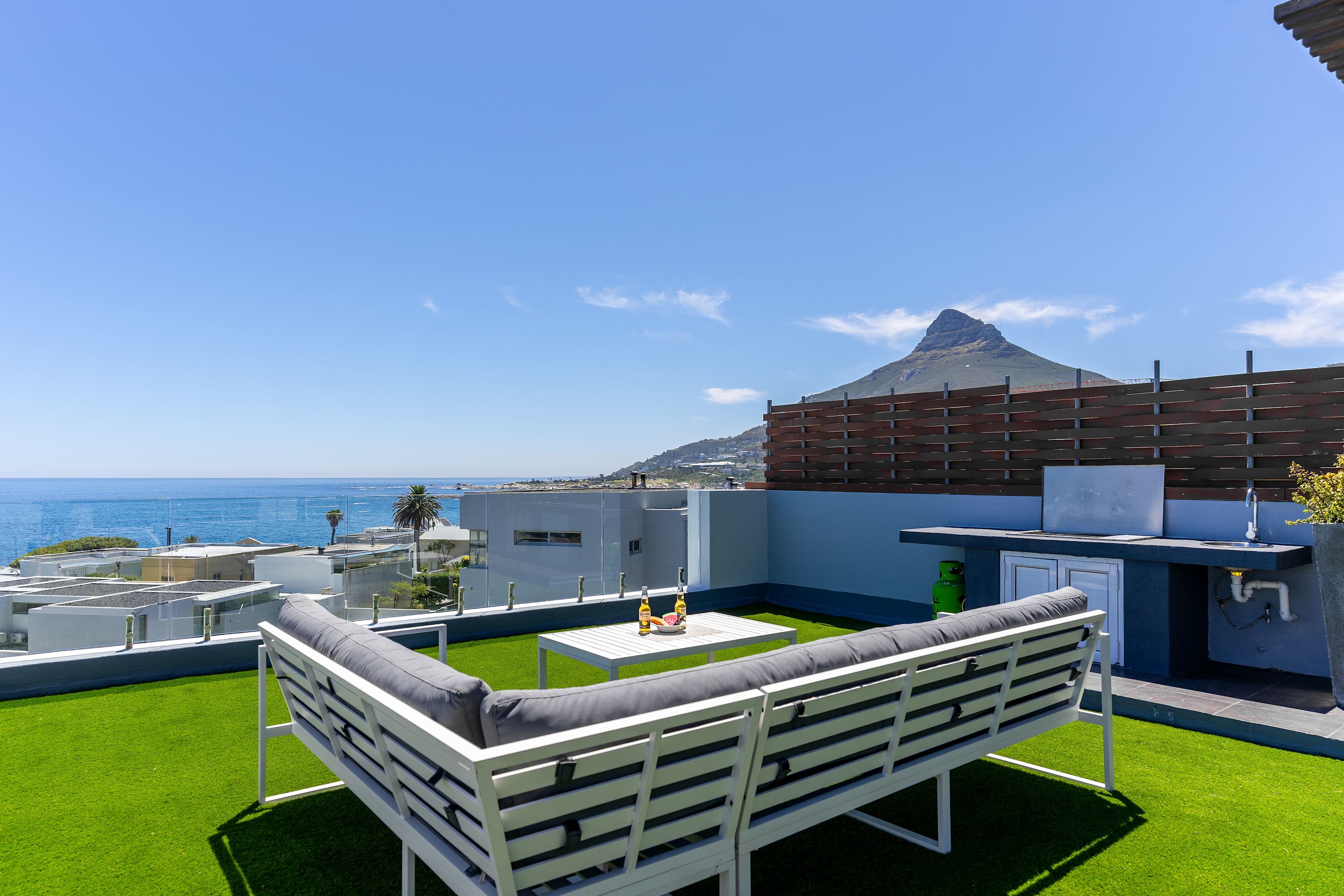 Houghton Villa Camps Bay - 5 min walk to beach — Cape Town, Western Cape — vacation rental
