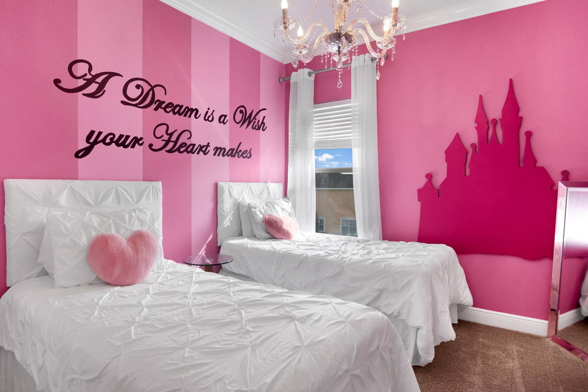 Luxury villa w/ private pool & game room