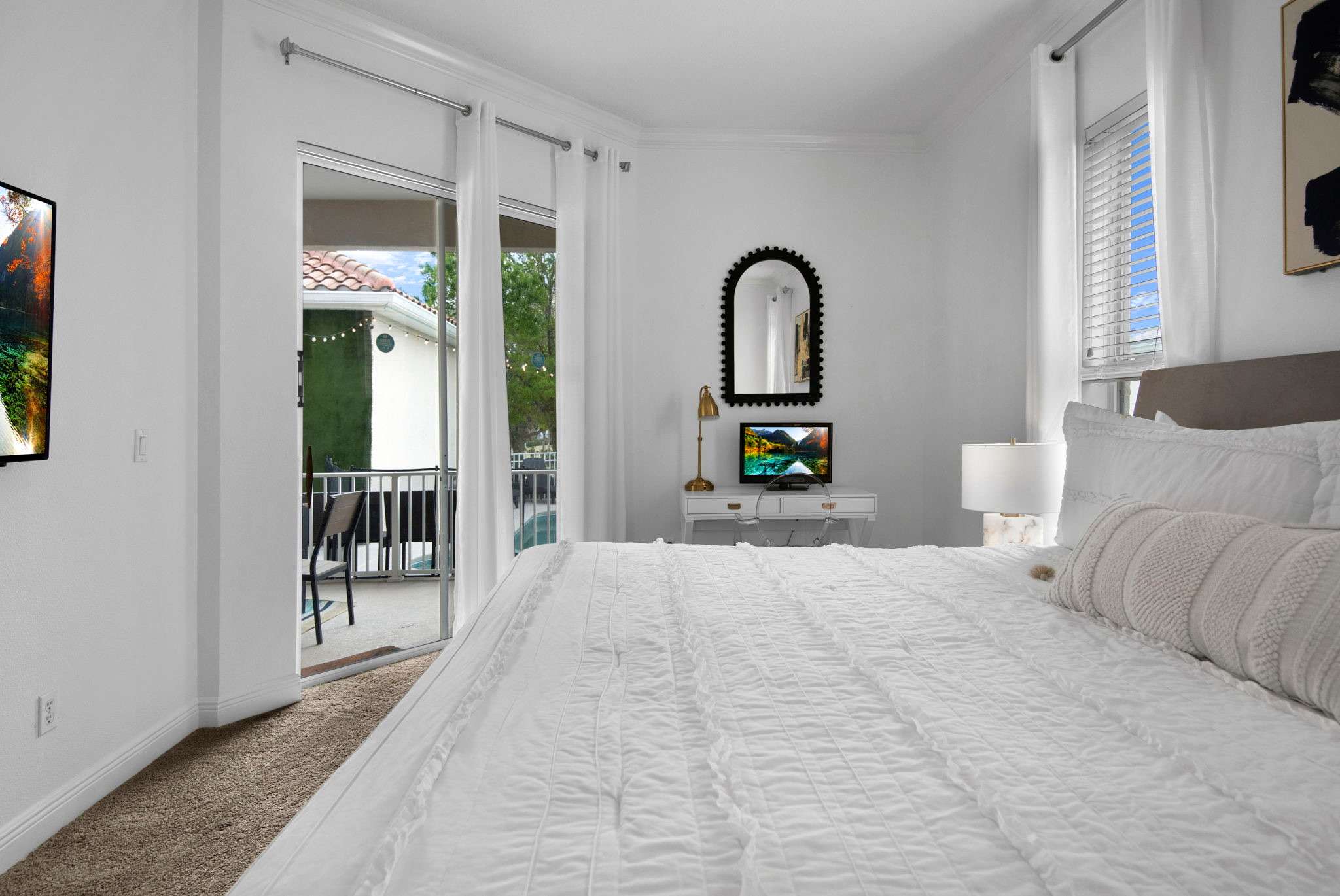 Luxury villa w/ private pool & game room