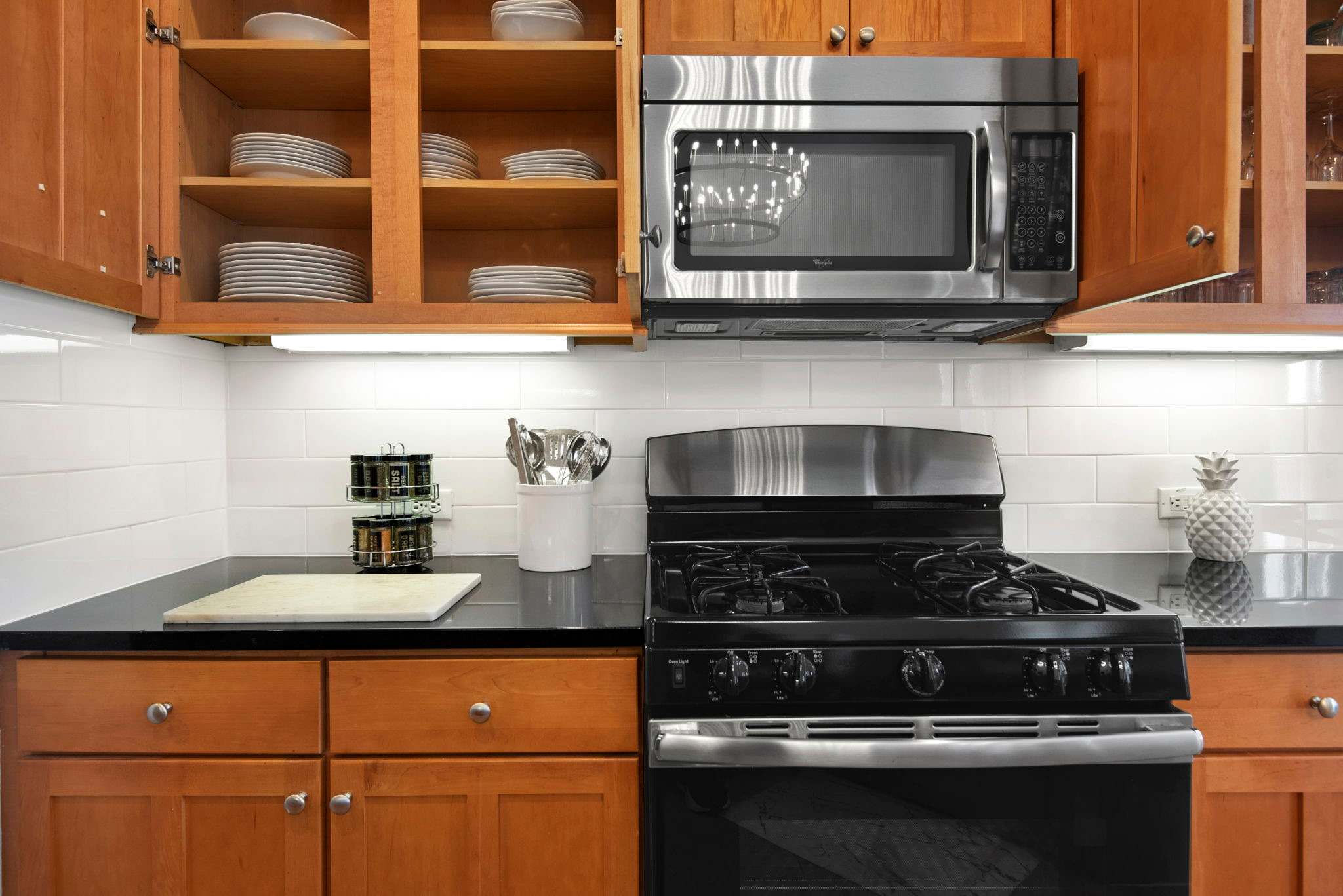 Luxury villa w/ private pool & game room