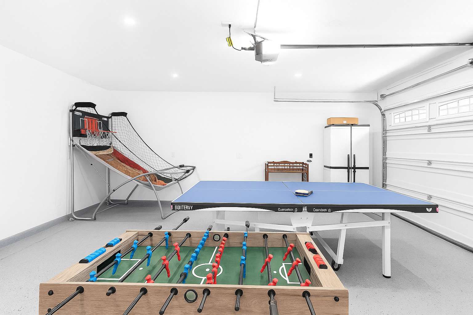 Family-friendly home with a cheerful play zone