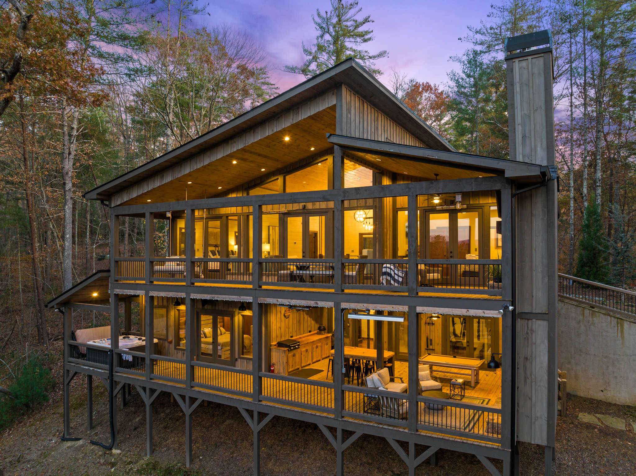 2-Level Deck - Stunning Views - Hot Tub - Fire Pit — Ellijay, GA — vacation rental