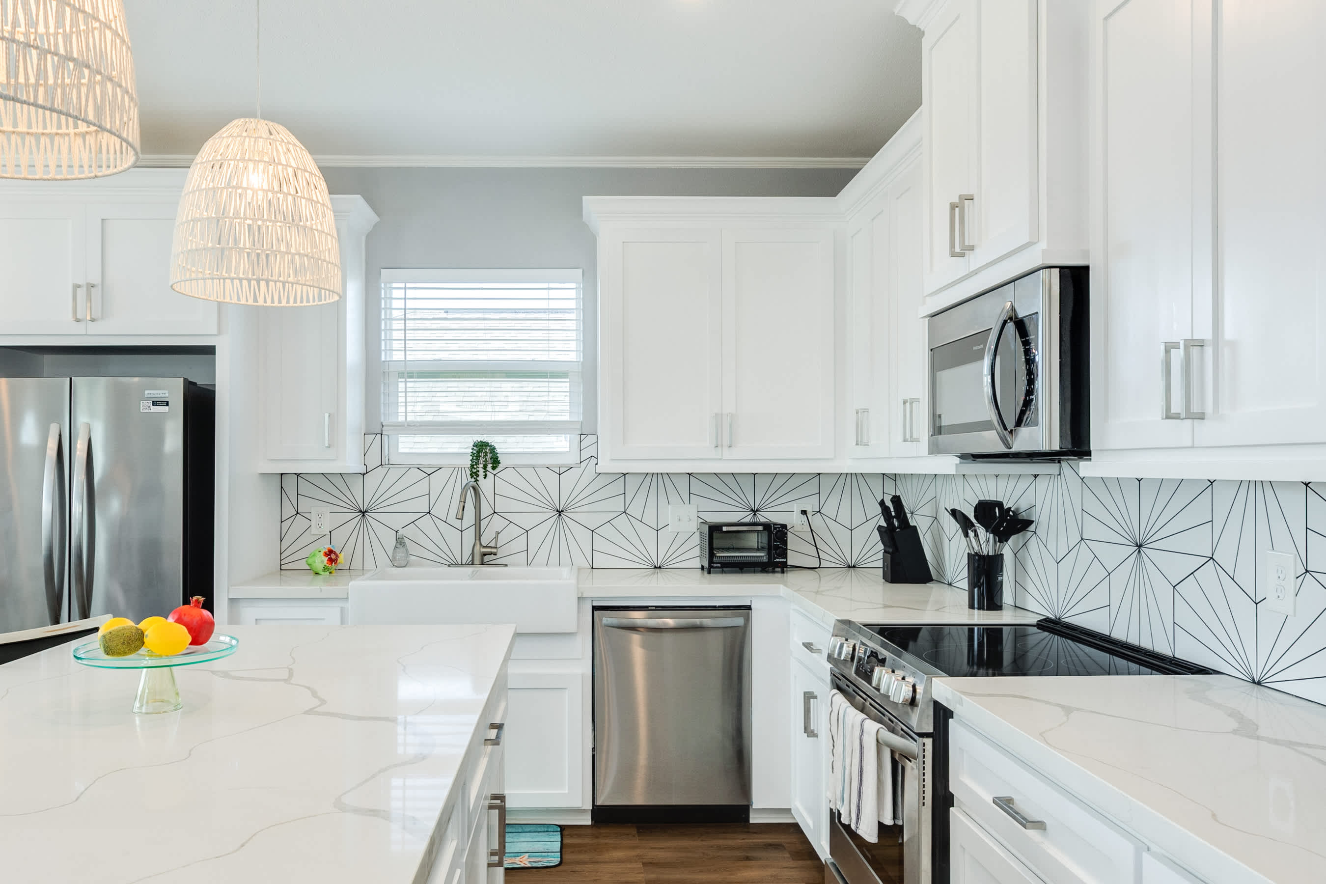 Lake2Sea Spacious Retreat Gulf Waterway View 8