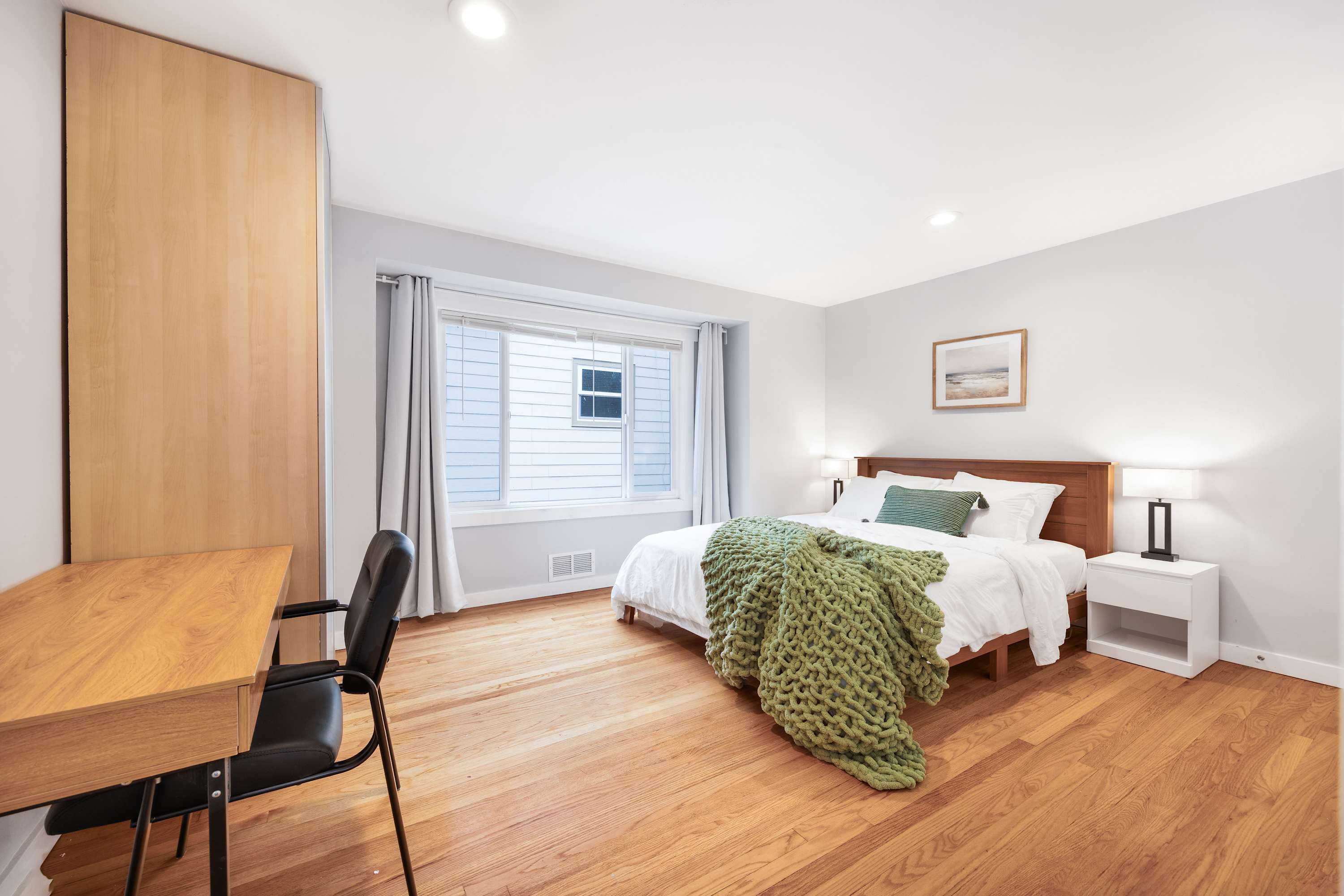 Modern 2BR Home in Ravenna, Near UW, Green Lake